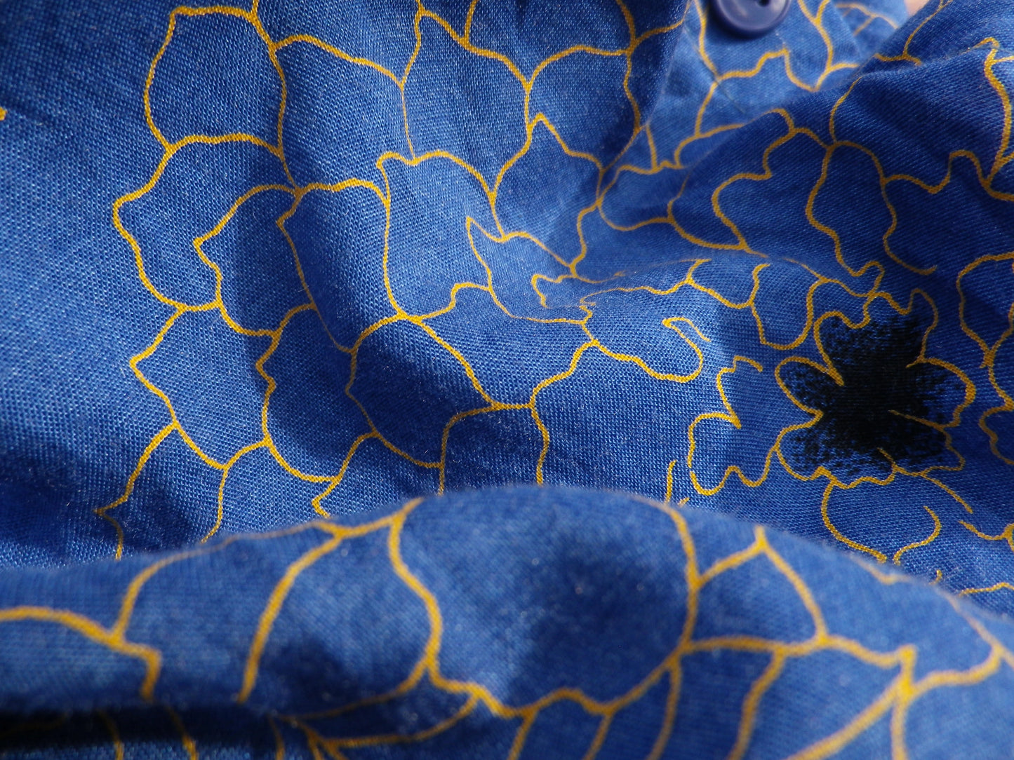 Chemisier bleu fleuri manches courtes T.S