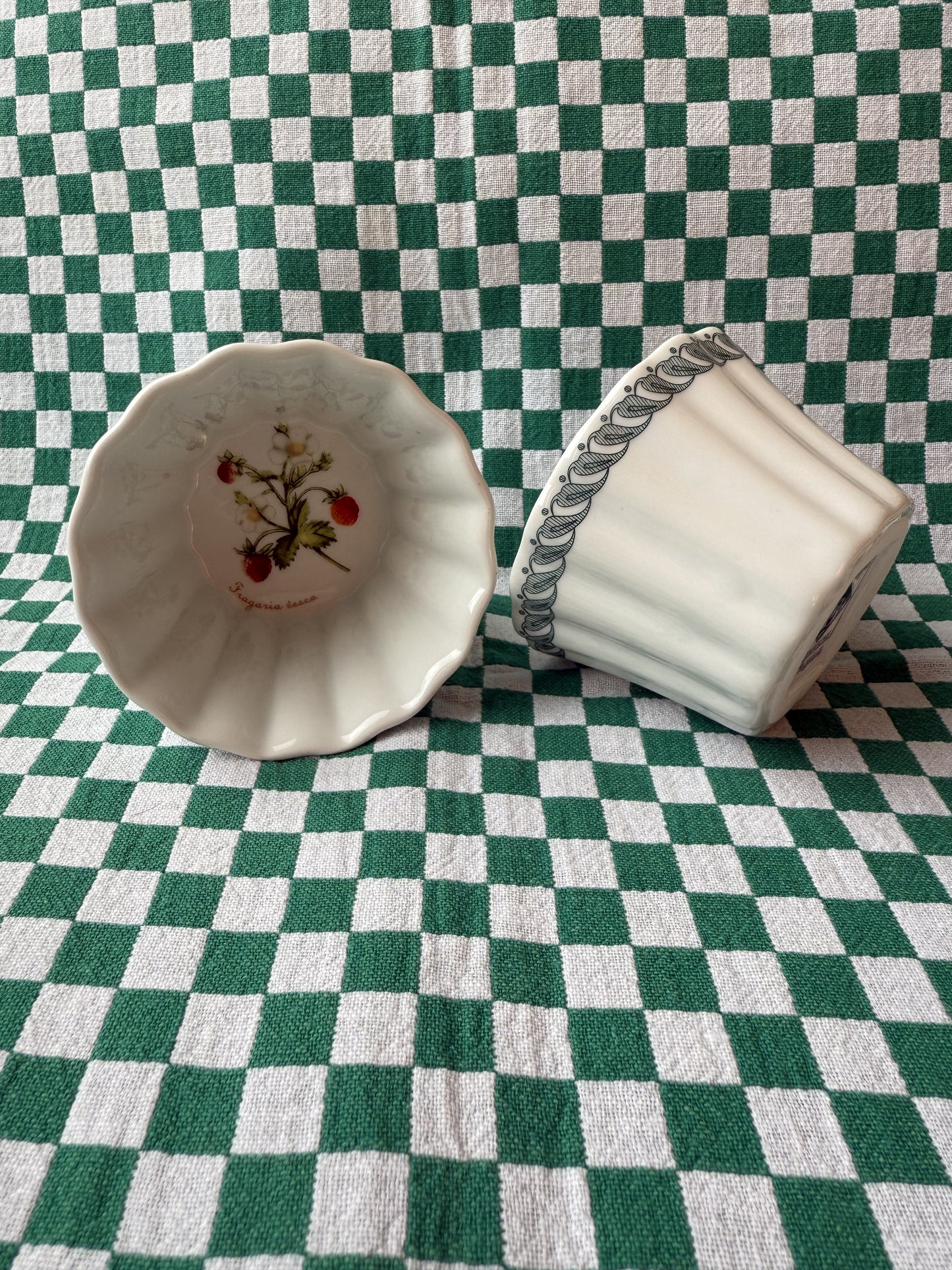Quatre petit raviers en porcelaine de Tognana