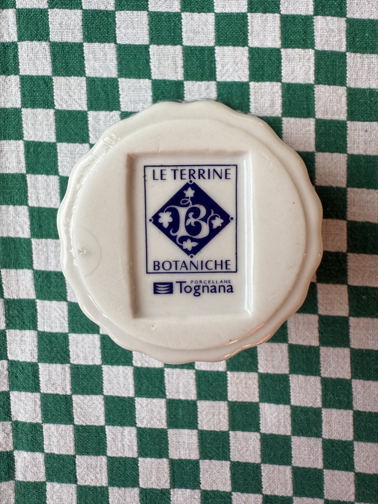 Quatre petit raviers en porcelaine de Tognana
