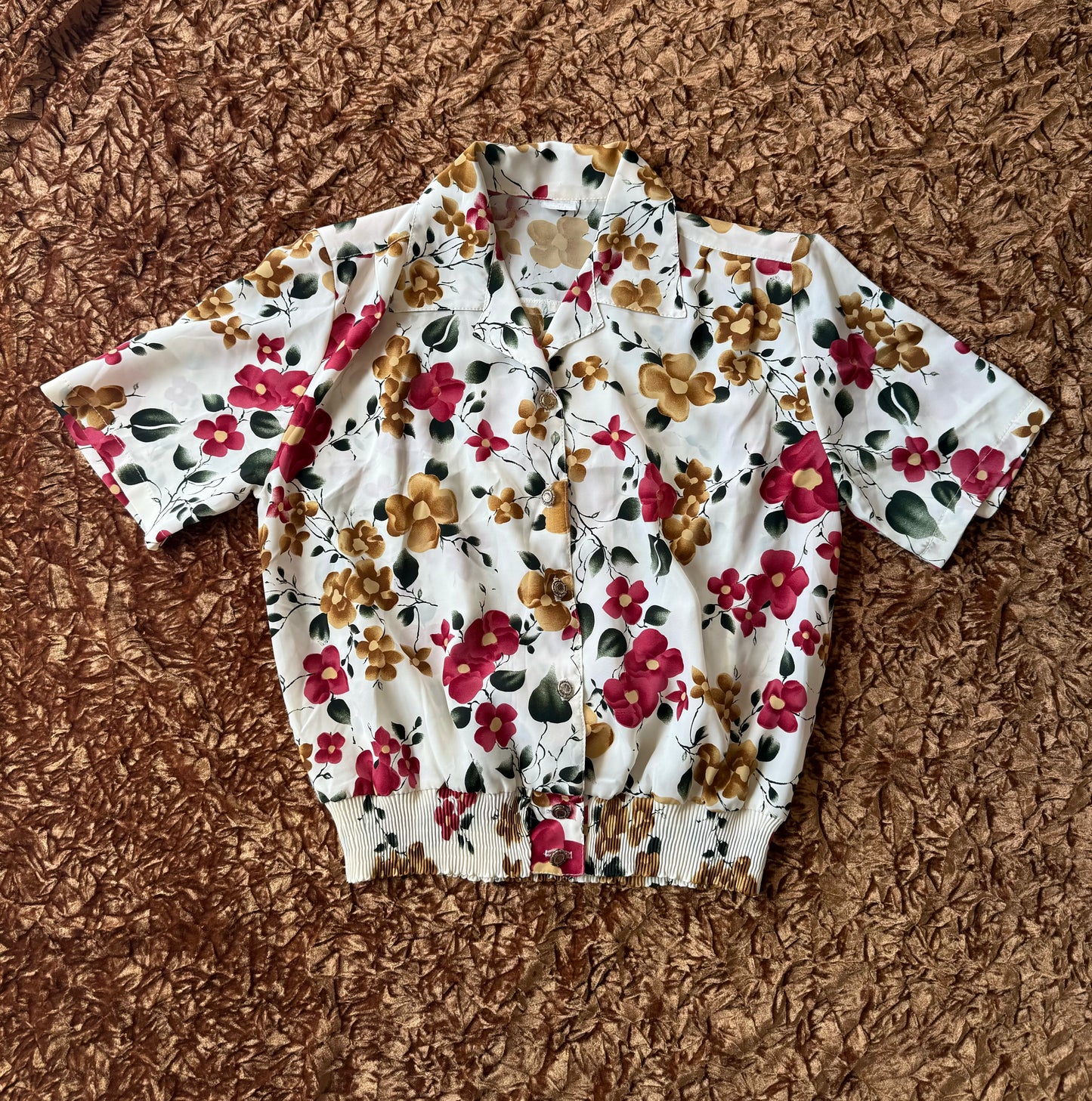 Chemise vintage fleurie à manches courtes T.S-M-L
