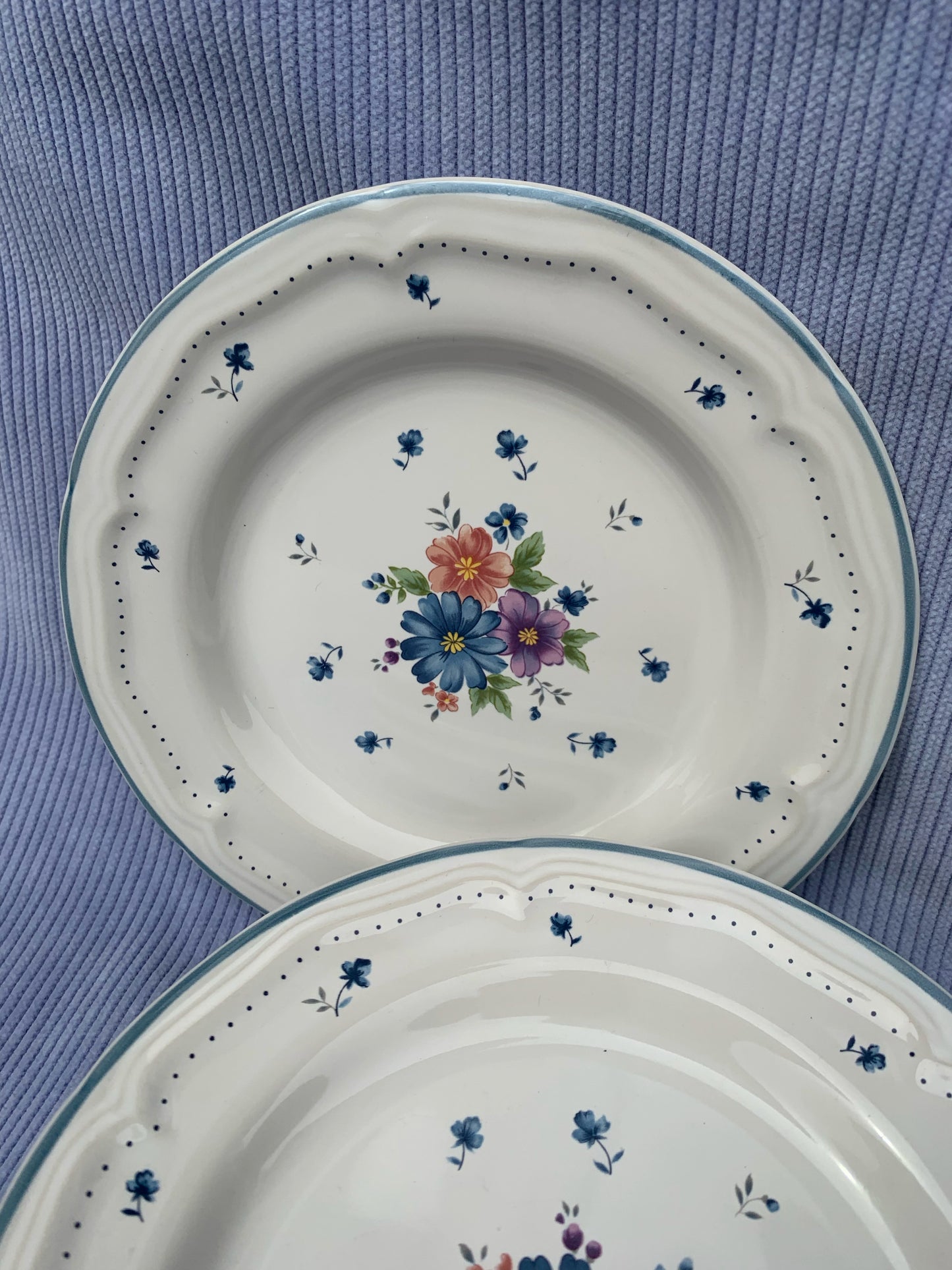 Six assiettes à dessert Provincial Bouquet