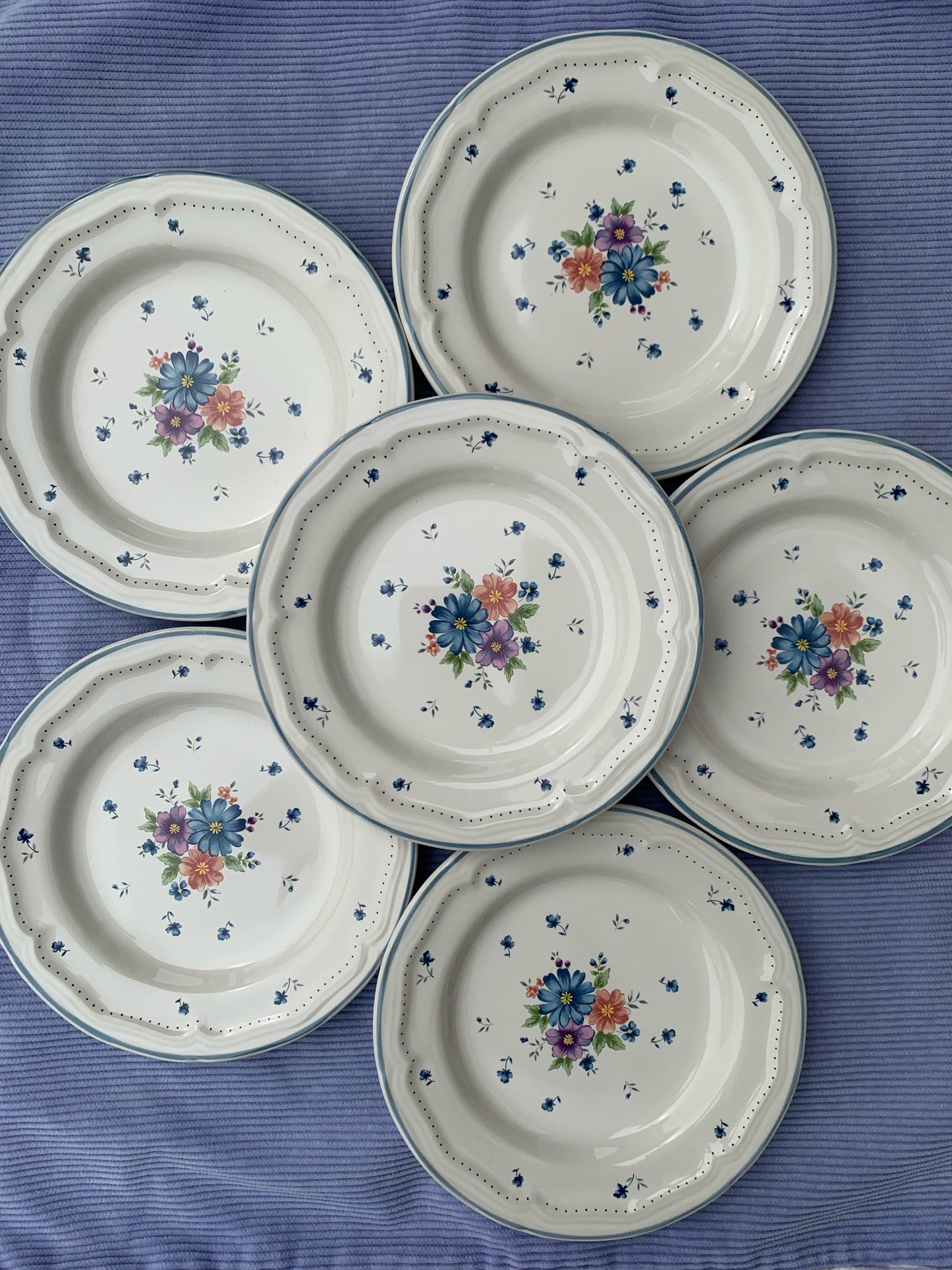 Six assiettes à dessert Provincial Bouquet