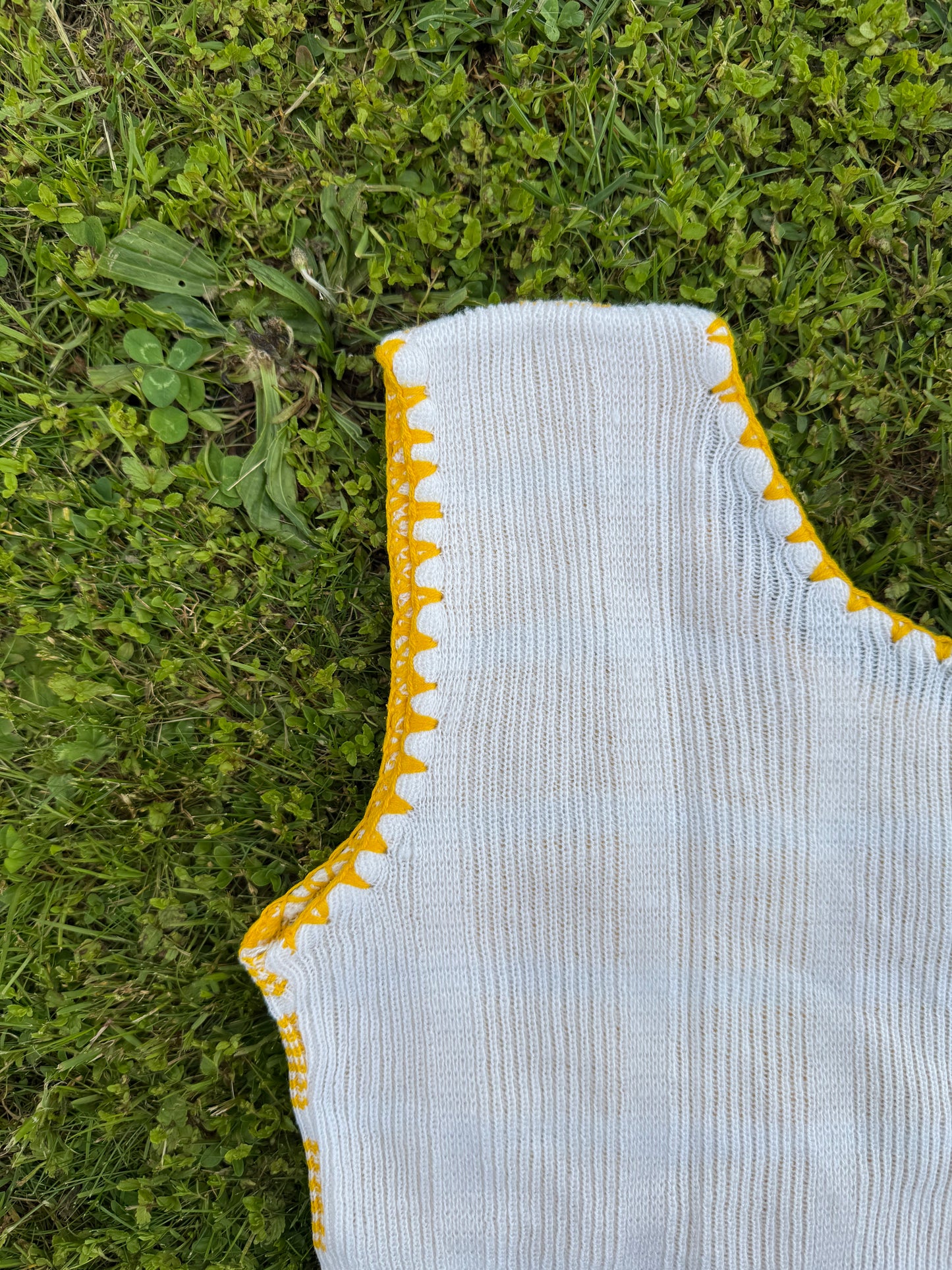 Débardeur à motifs jaune & blanc vintage T.S-M