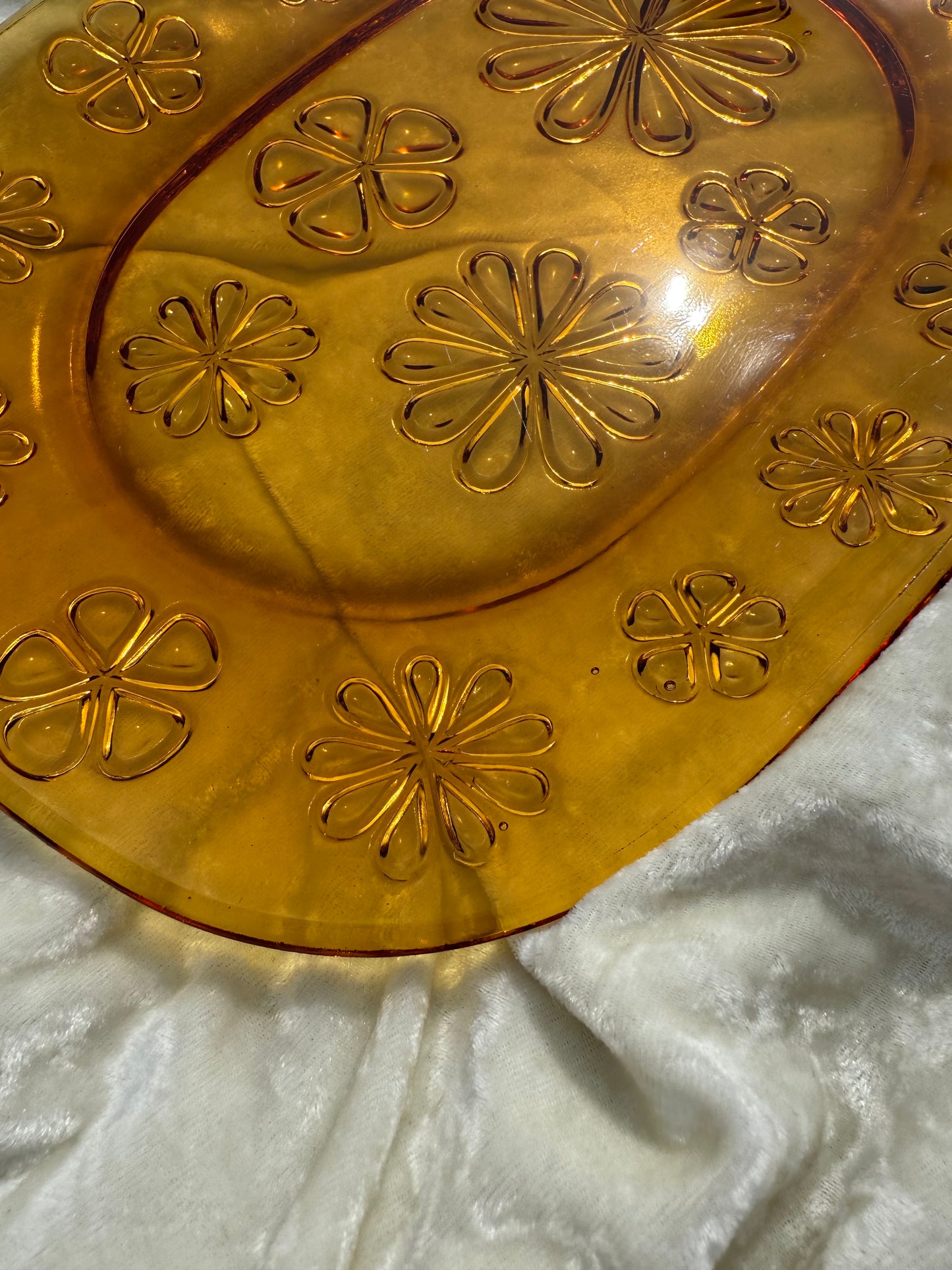 Plateau Vereco Daisy Flower en verre ambré 70s