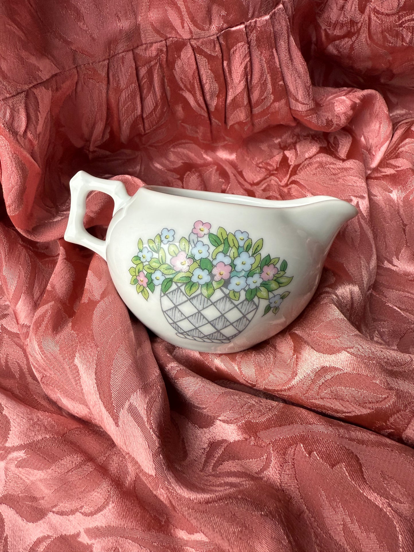 Pot à lait / crème / sauce en porcelaine Jacques Coeur France