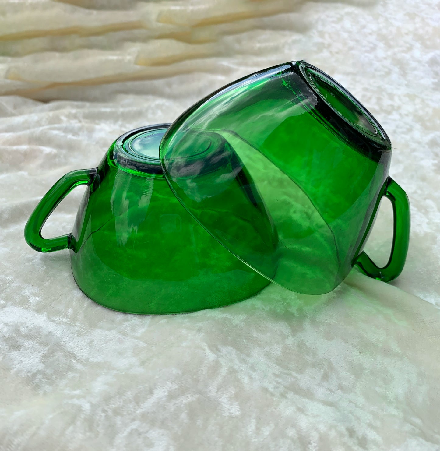 Cinq tasses Vereco 70's