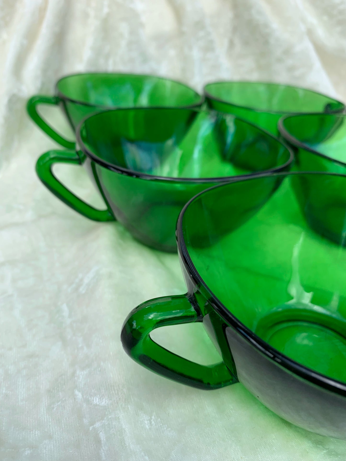 Cinq tasses Vereco 70's