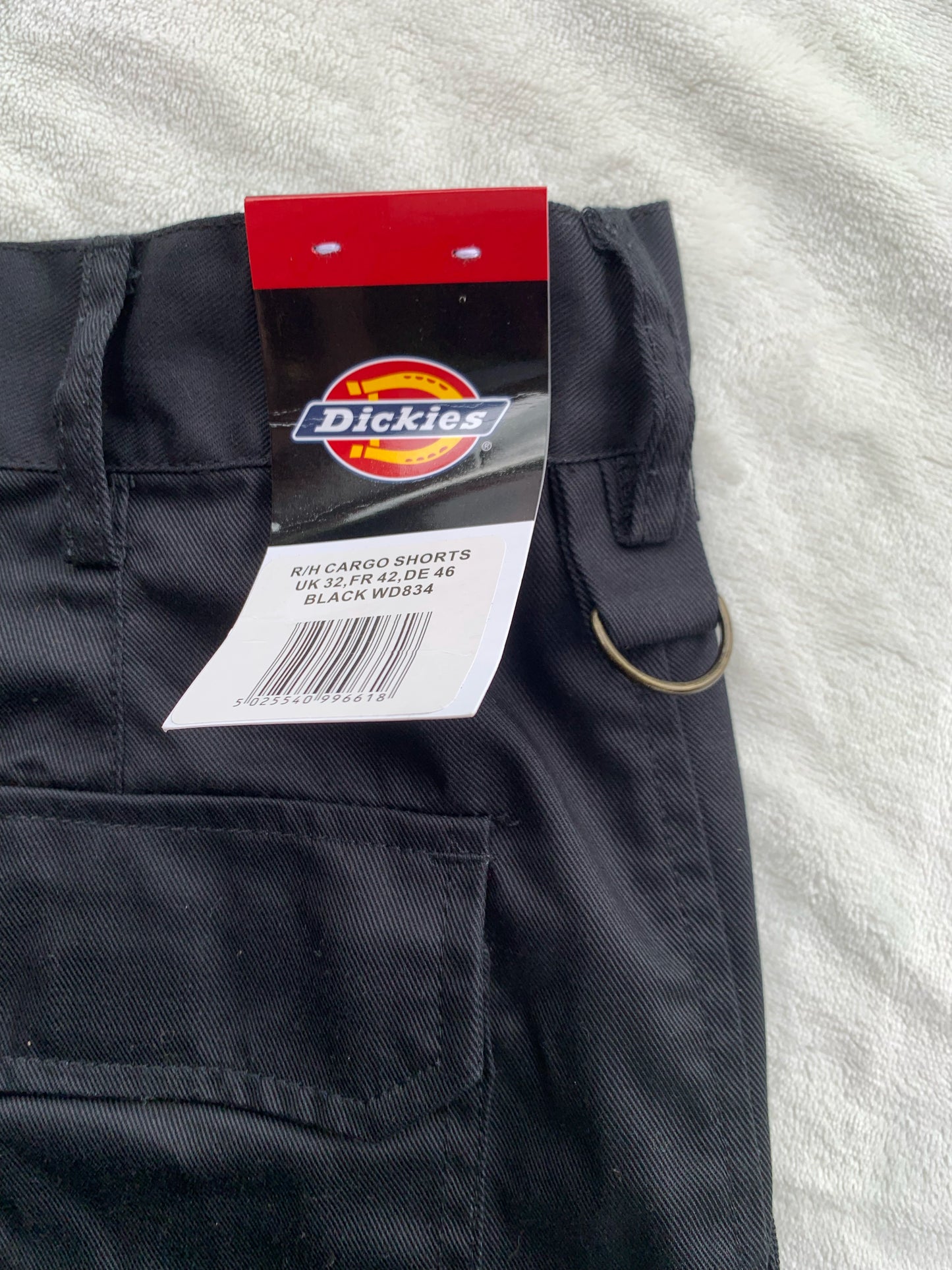 Short noir Dickies neuf T.42