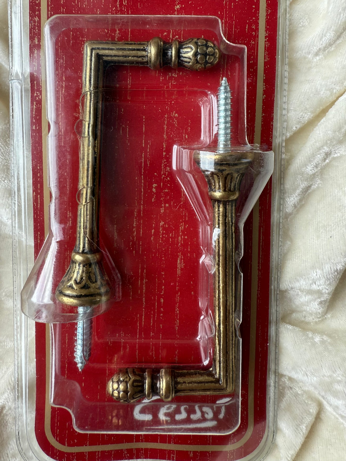Deux gonds Louis XVI laiton patine 85mm Cessot dans leur emballage d'origine
