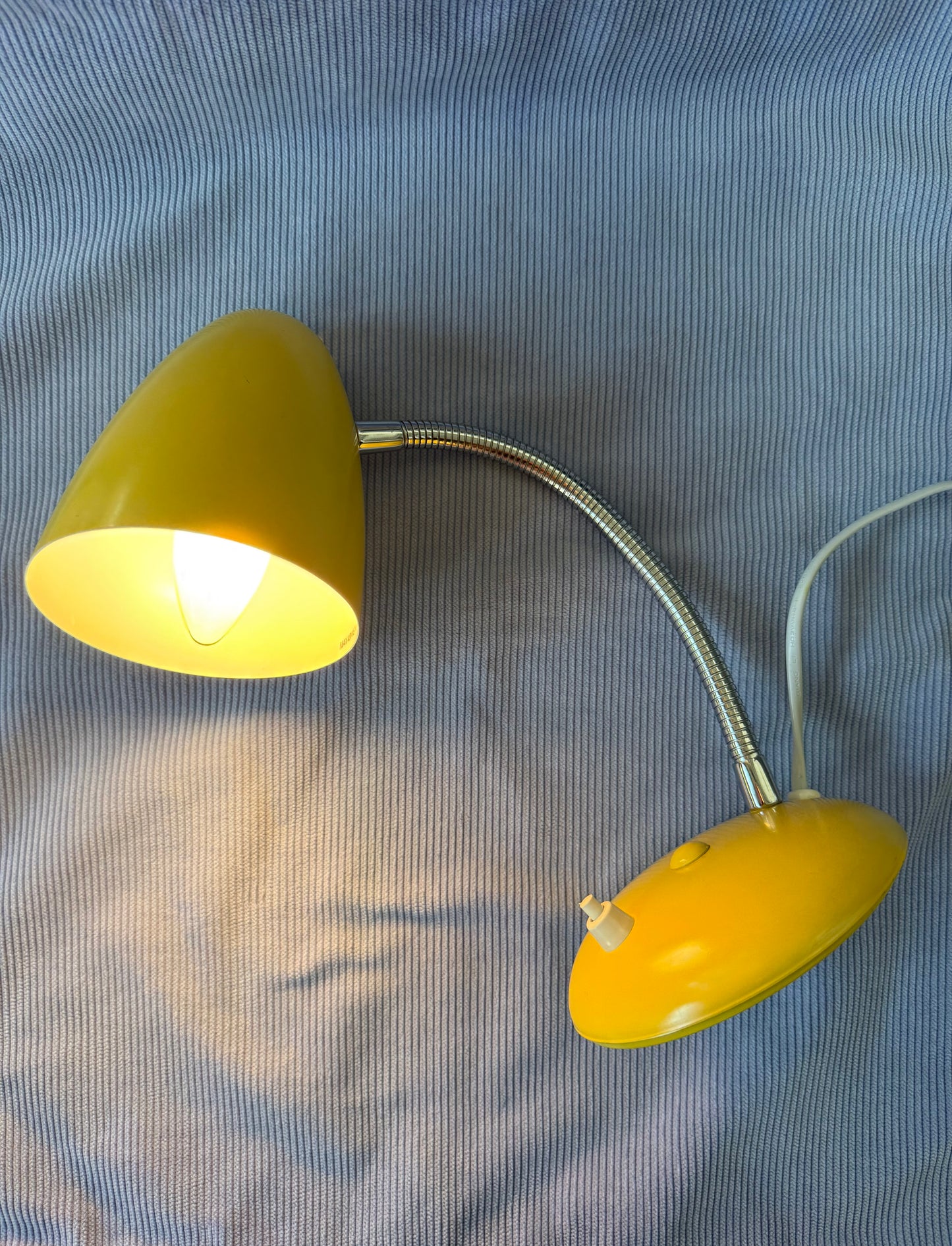 Lampe cocotte jaune Igor Paris