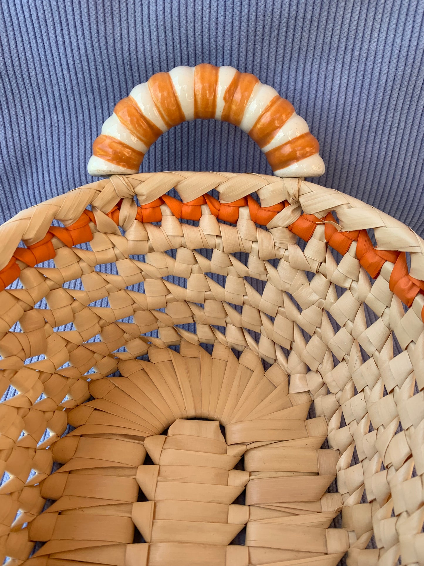 Panier orange avec anses en céramique