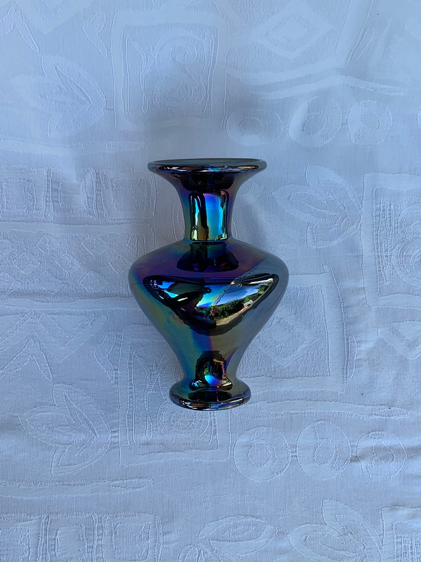 Vase iridescent en céramique