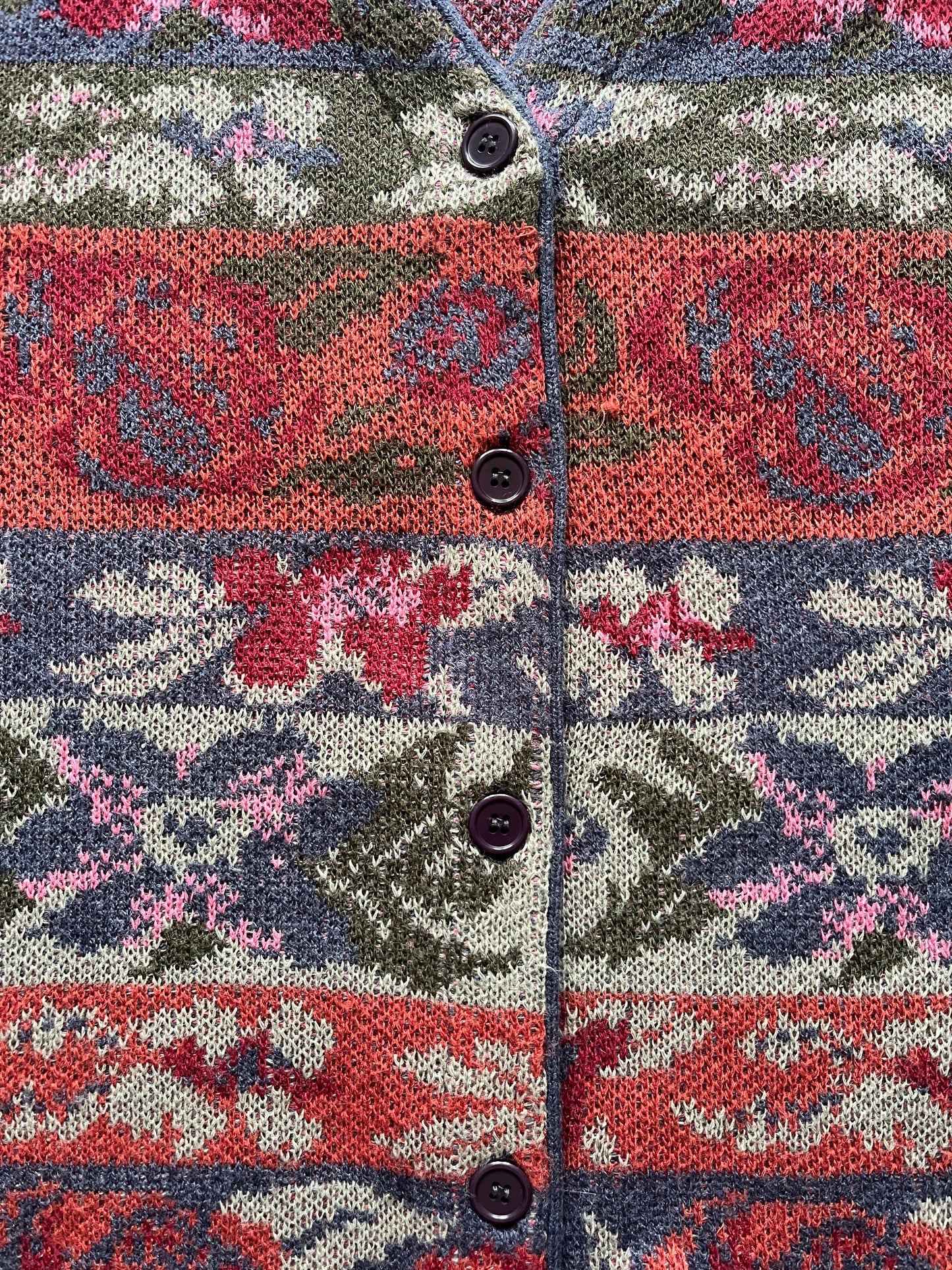 Gilet motifs floraux T.48