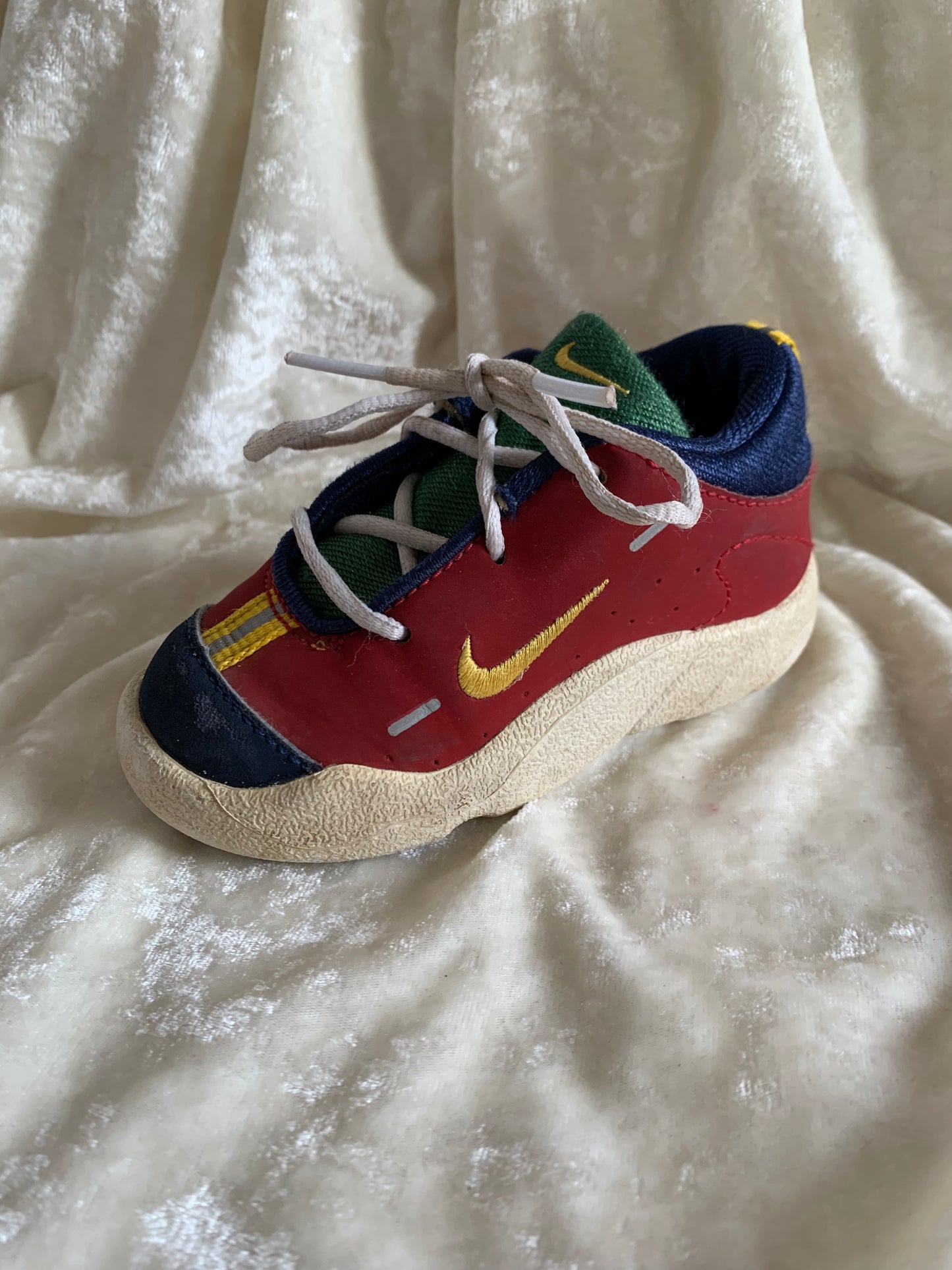 Sneakers Nike à lacets bébé T.22