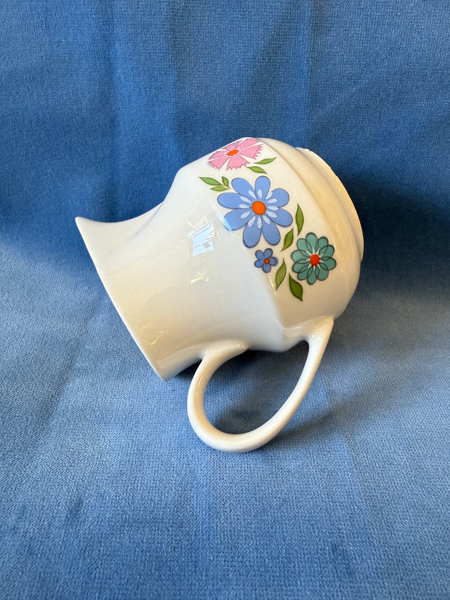 Pot à lait / crème fleurs Tognana en porcelaine