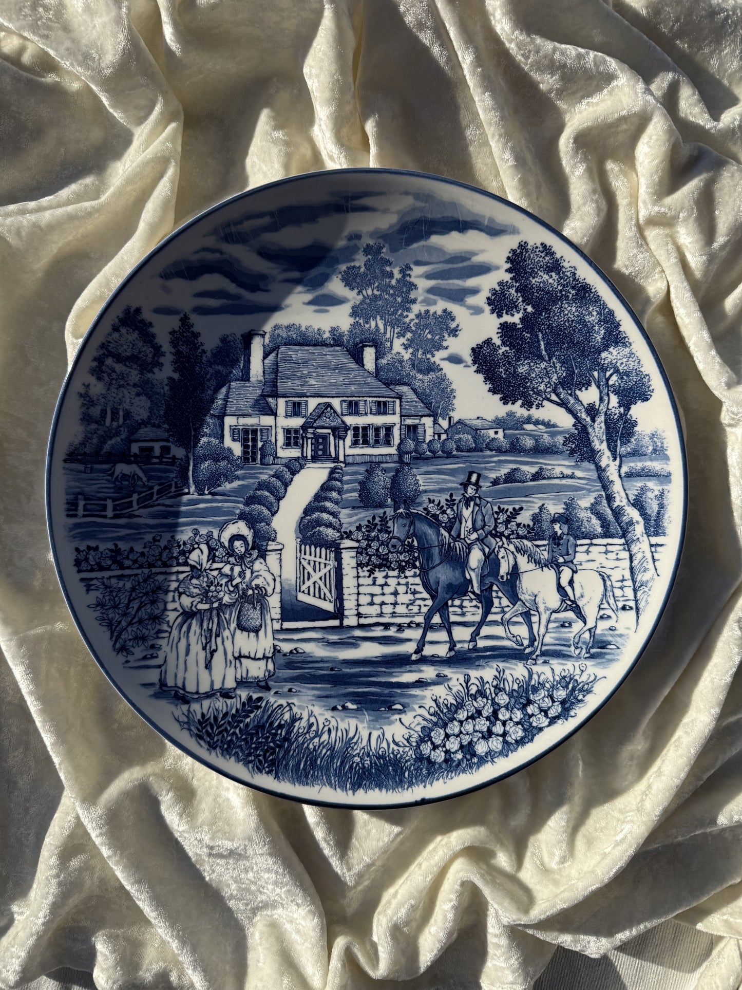 Plat / grande assiette motif toile de Jouy en céramique