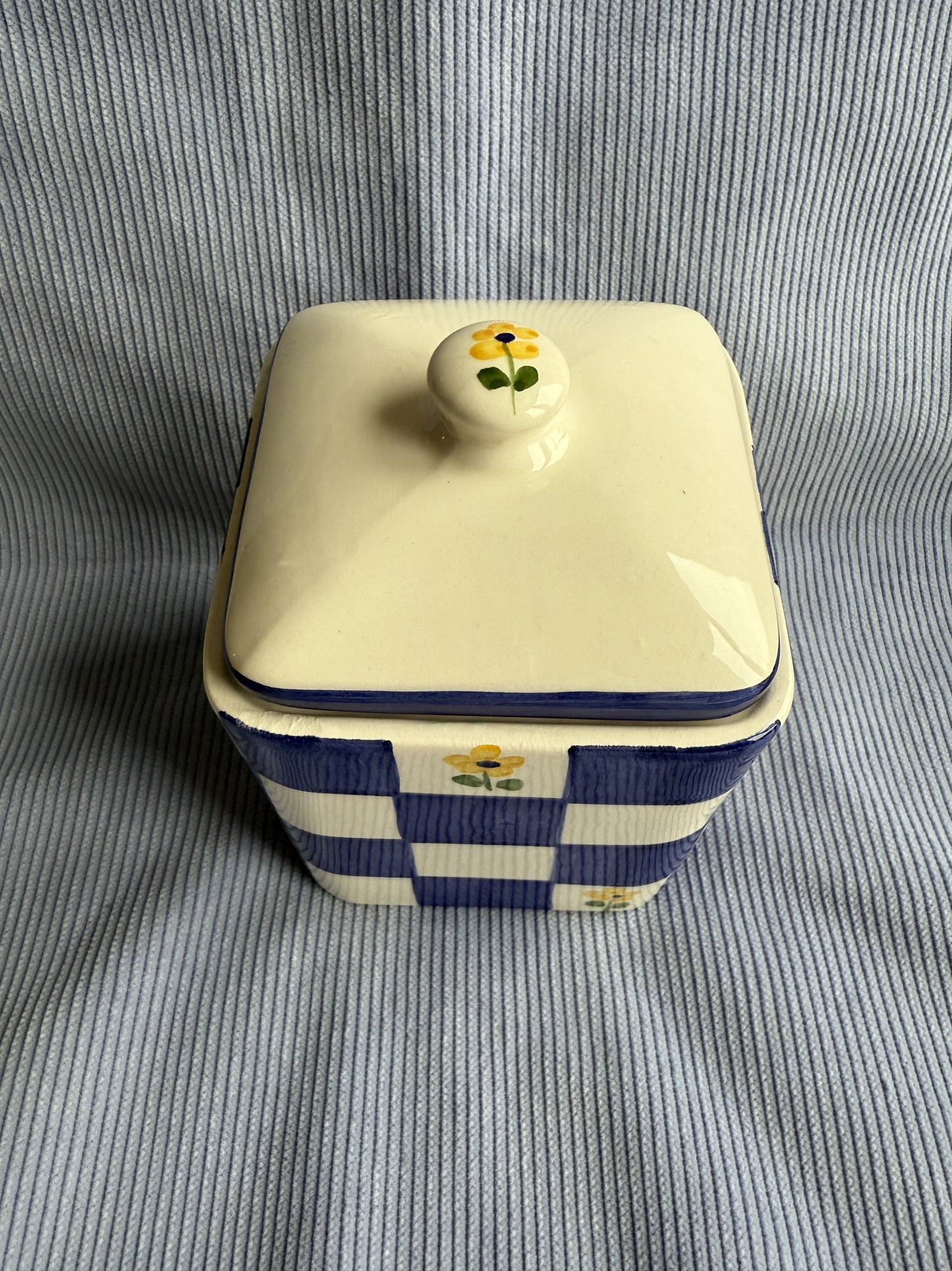 Boîte en céramique damier