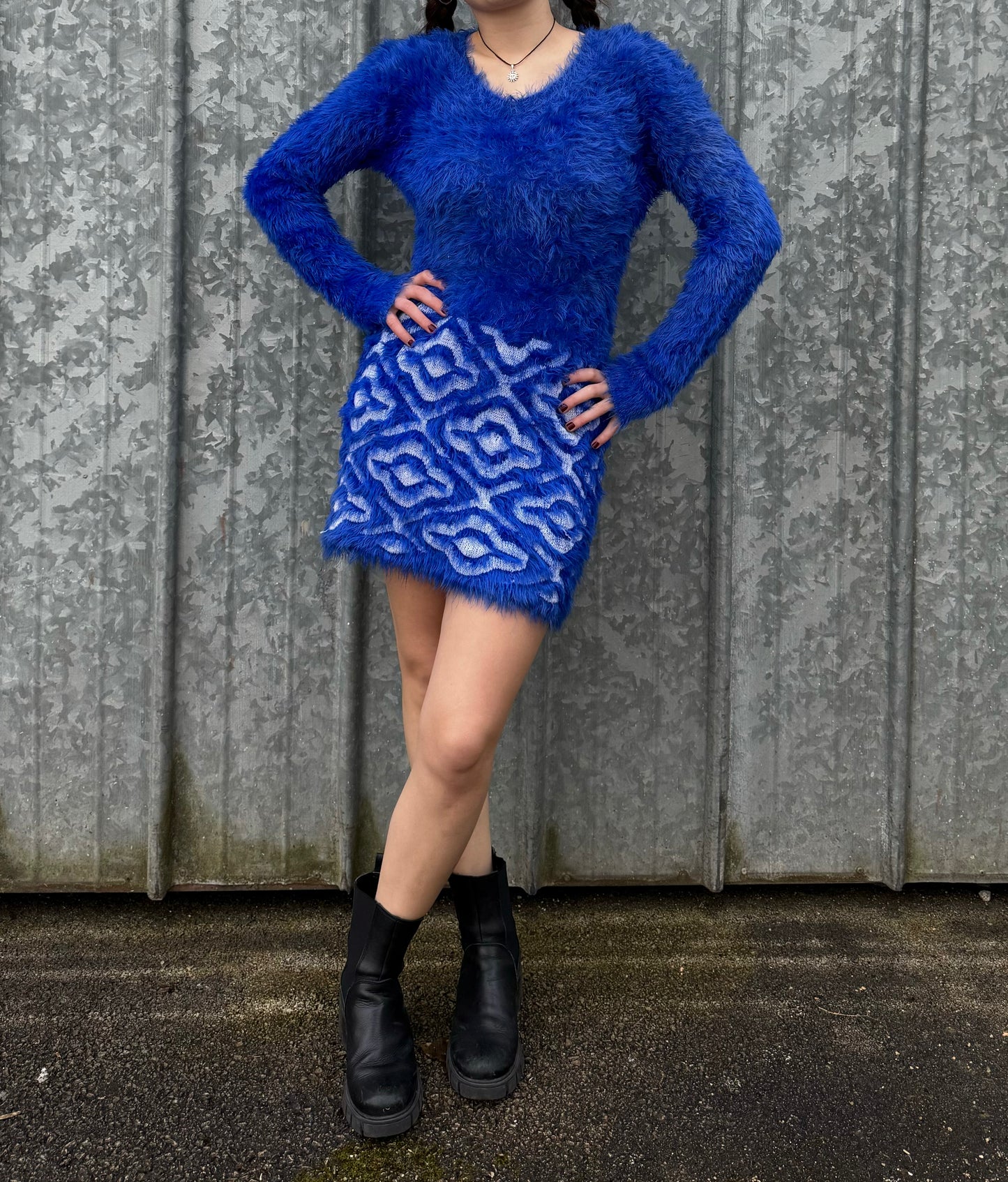 Robe bleue électrique à manches longues T.S à XL