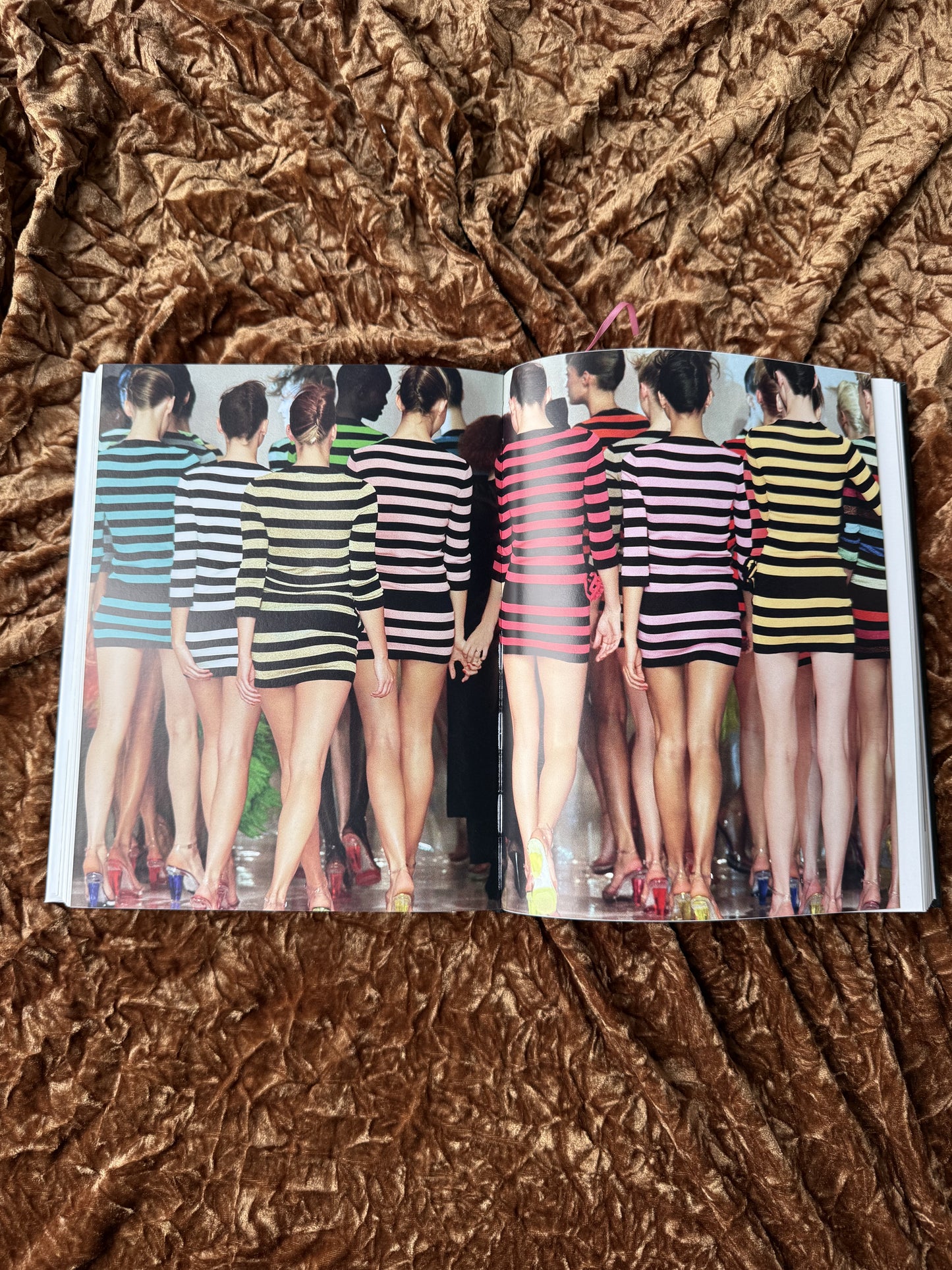 Mode : 150 ans d'histoire, couturiers, stylistes, marques de Charlotte Seeling