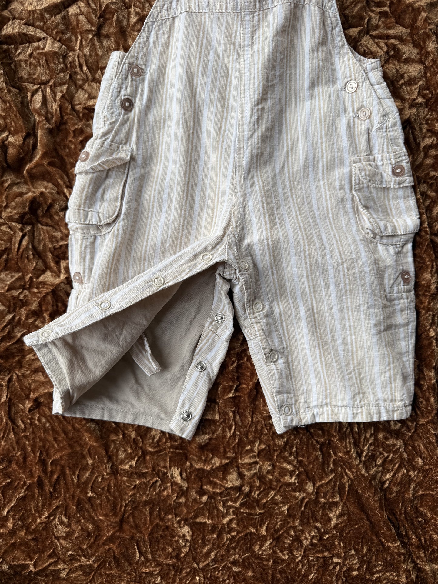 Combinaison rayée T.6 mois