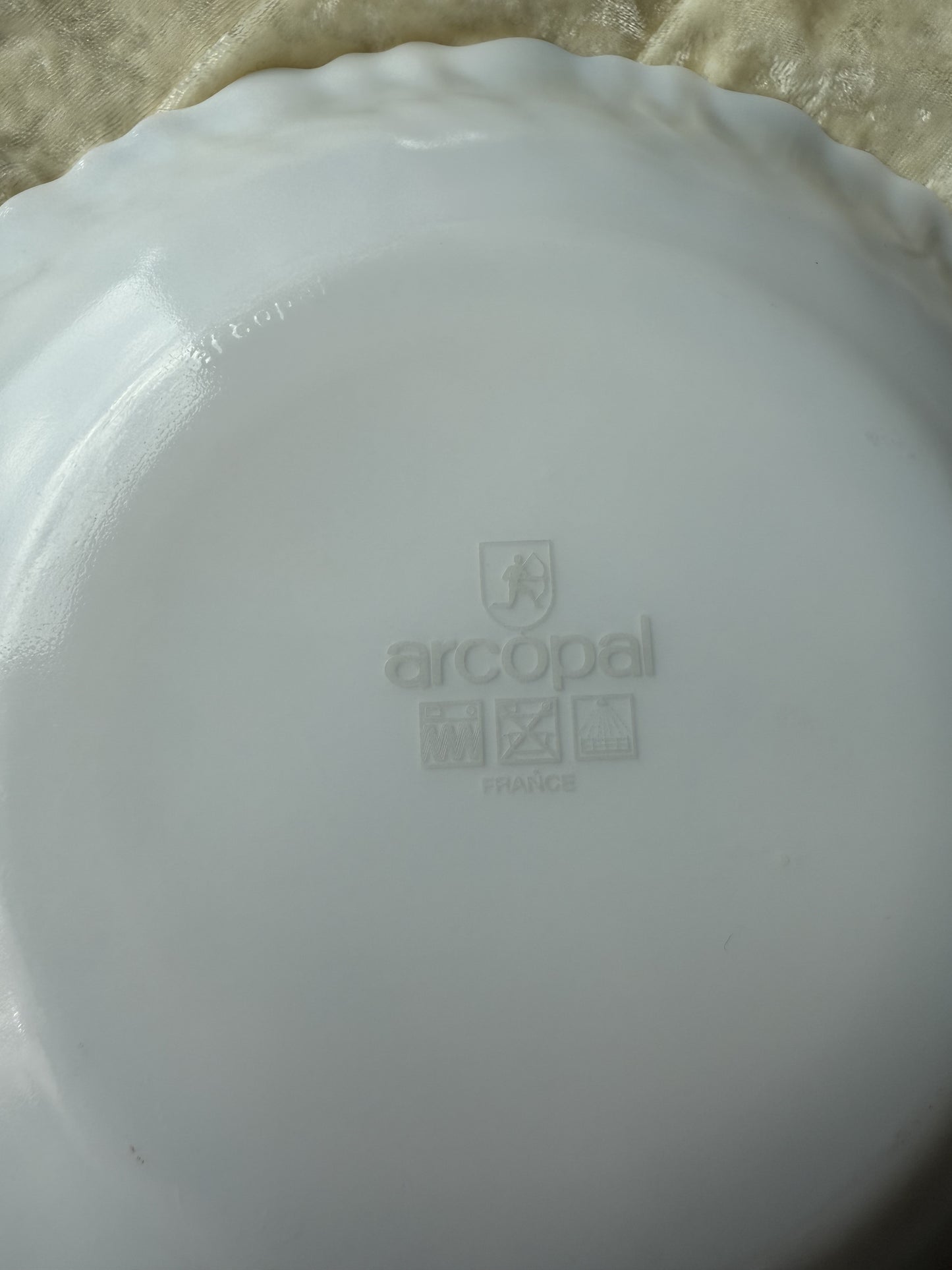 Cinq assiettes creuses Arcopal France motif Honorine