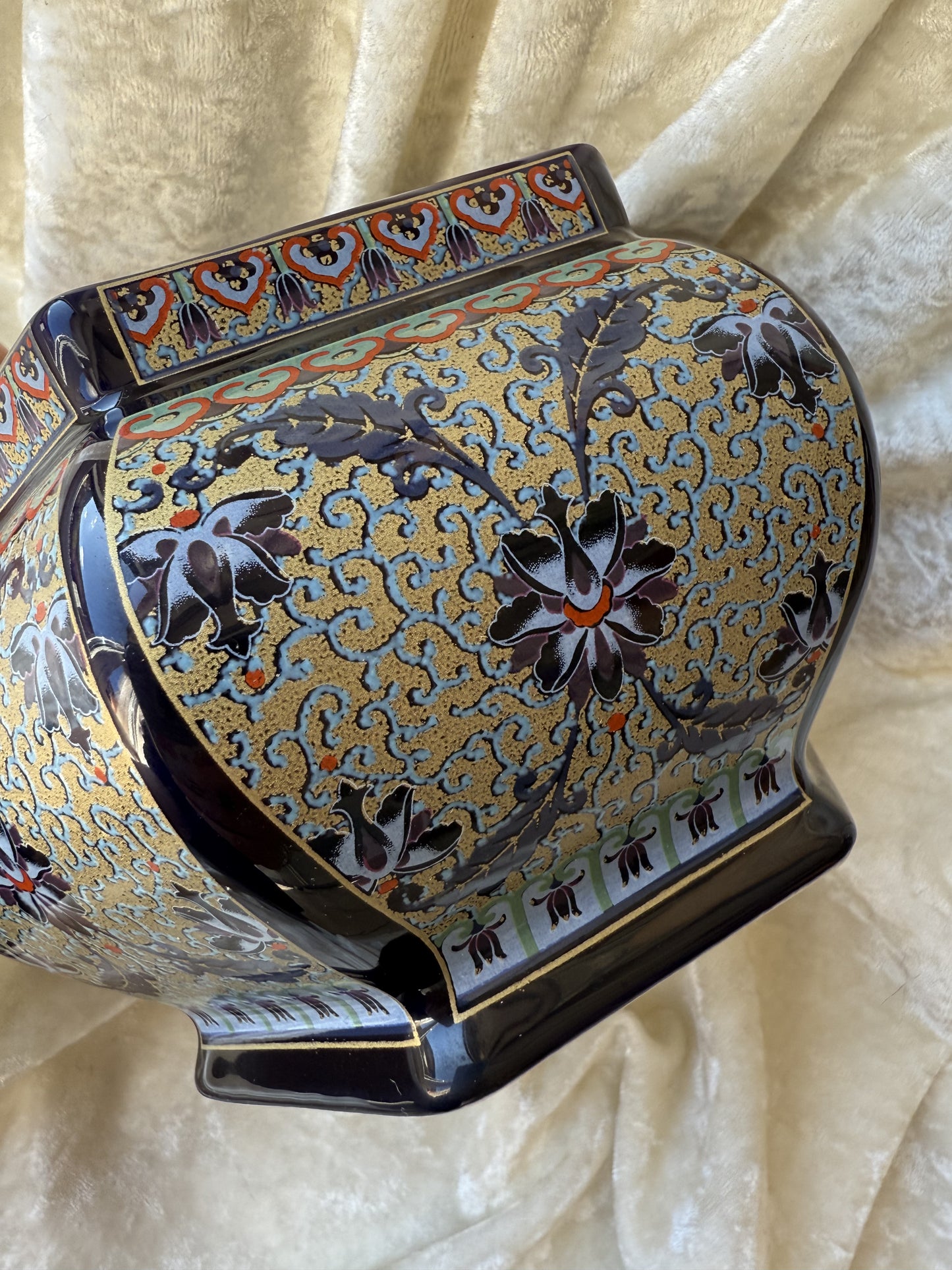Pot de fleur japonais