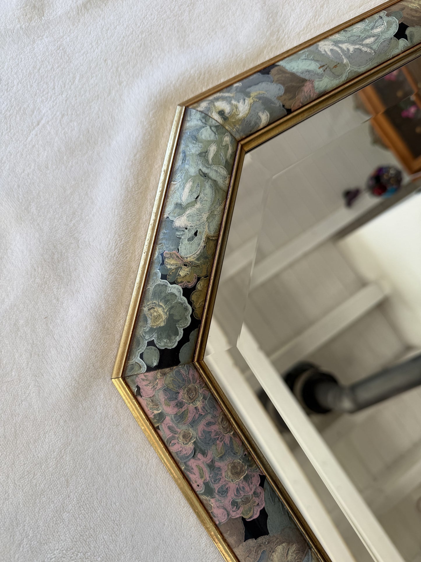 Grand miroir vintage octogonal en bois avec fleurs peintes à la main #1