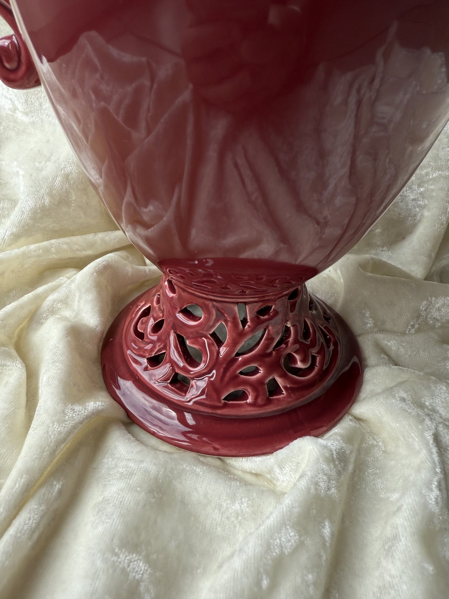 Pichet / vase bordeaux en céramique