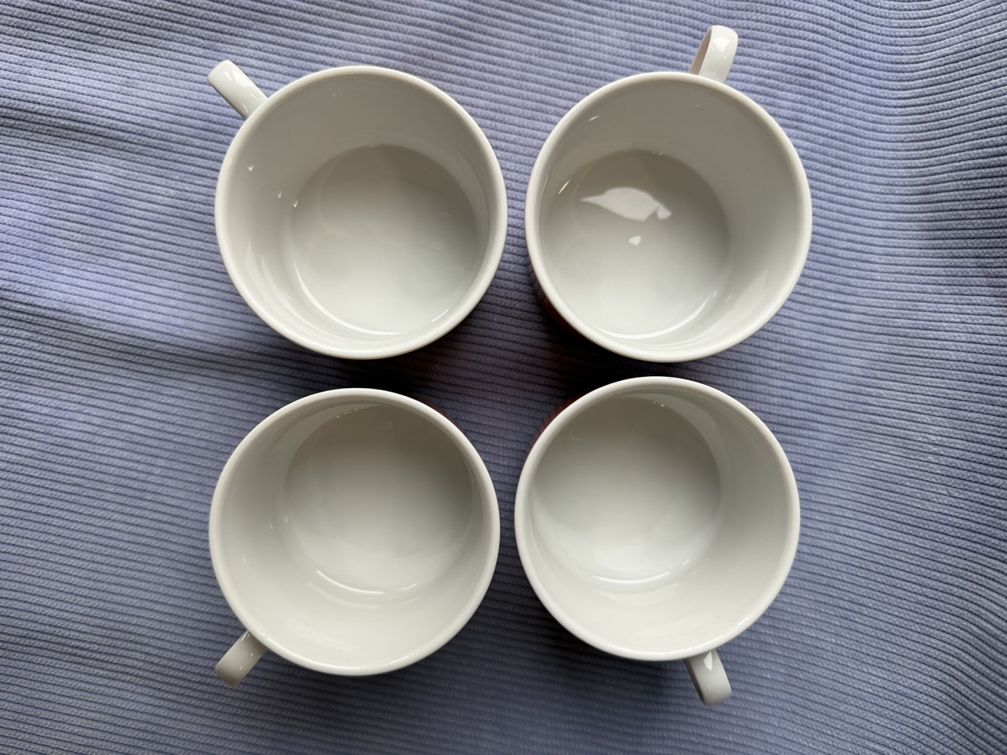 Quatre petites tasses vintage 15 cl