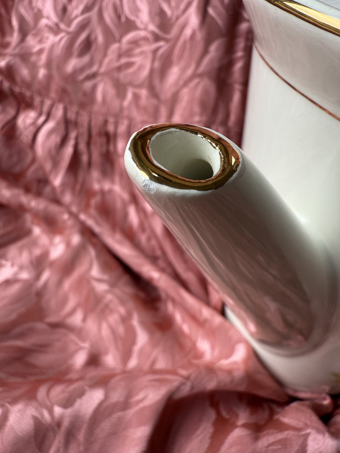 Théière en porcelaine Gien France modèle "Chevreuse"