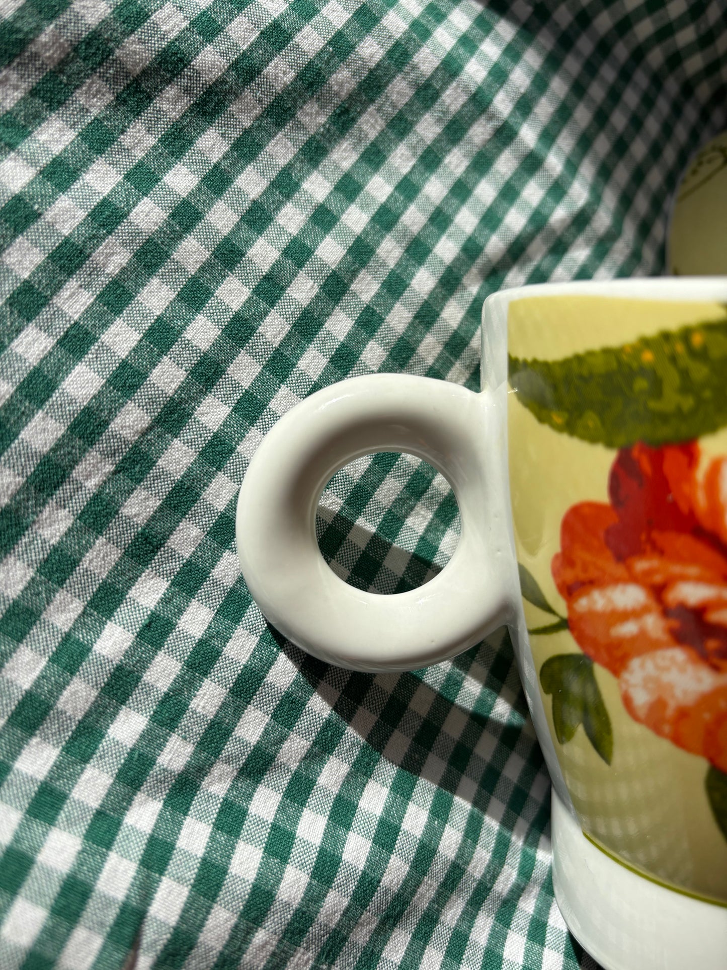 Lot de 4 tasses Luminarc en porcelaine à motif fleuri
