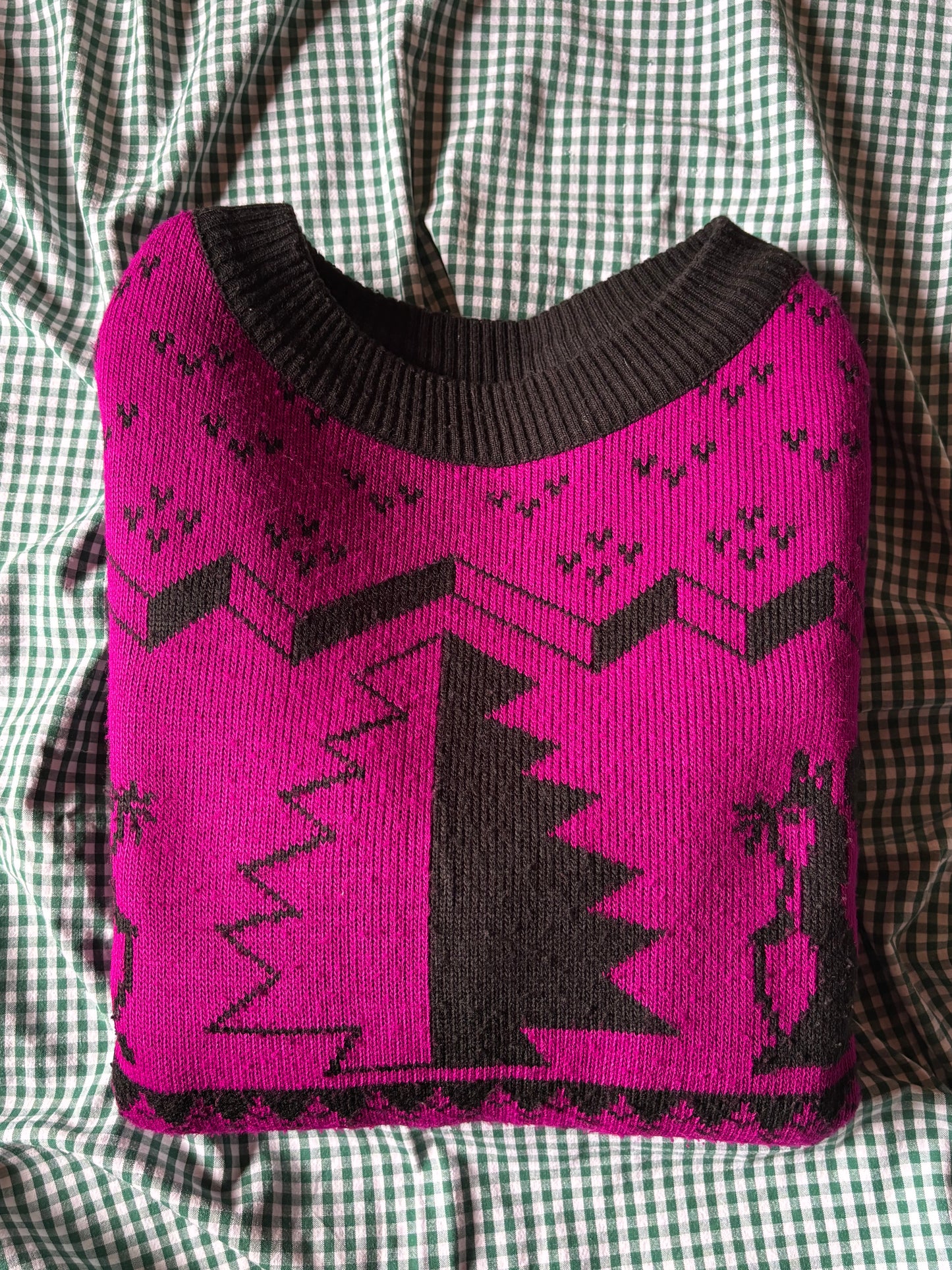 Pull d'hiver à motif violet et noir T.L