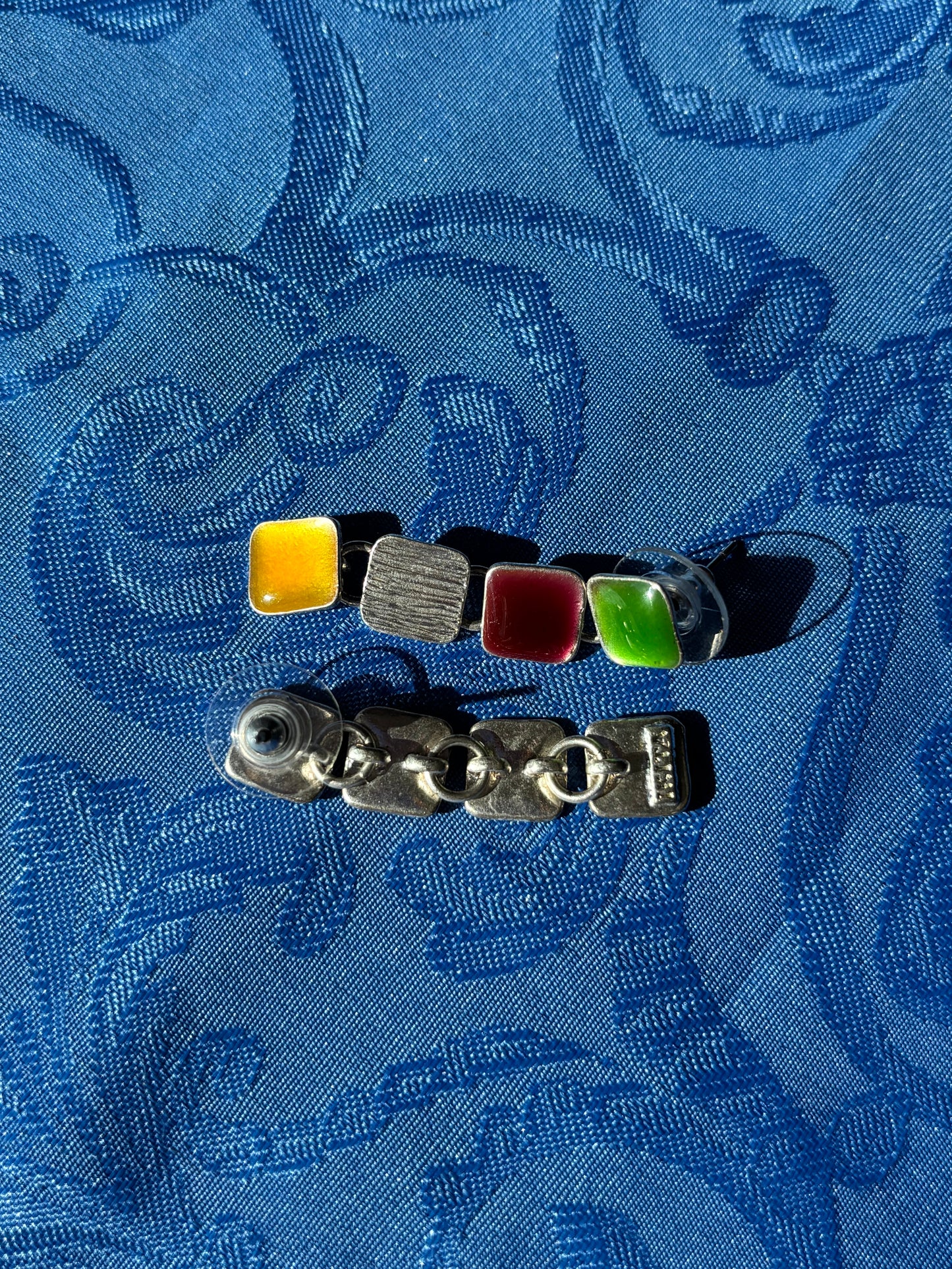 Boucles d'oreilles pendantes Ikita carrés colorés