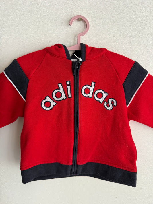 Gilet Adidas rouge et bleu T.6mois