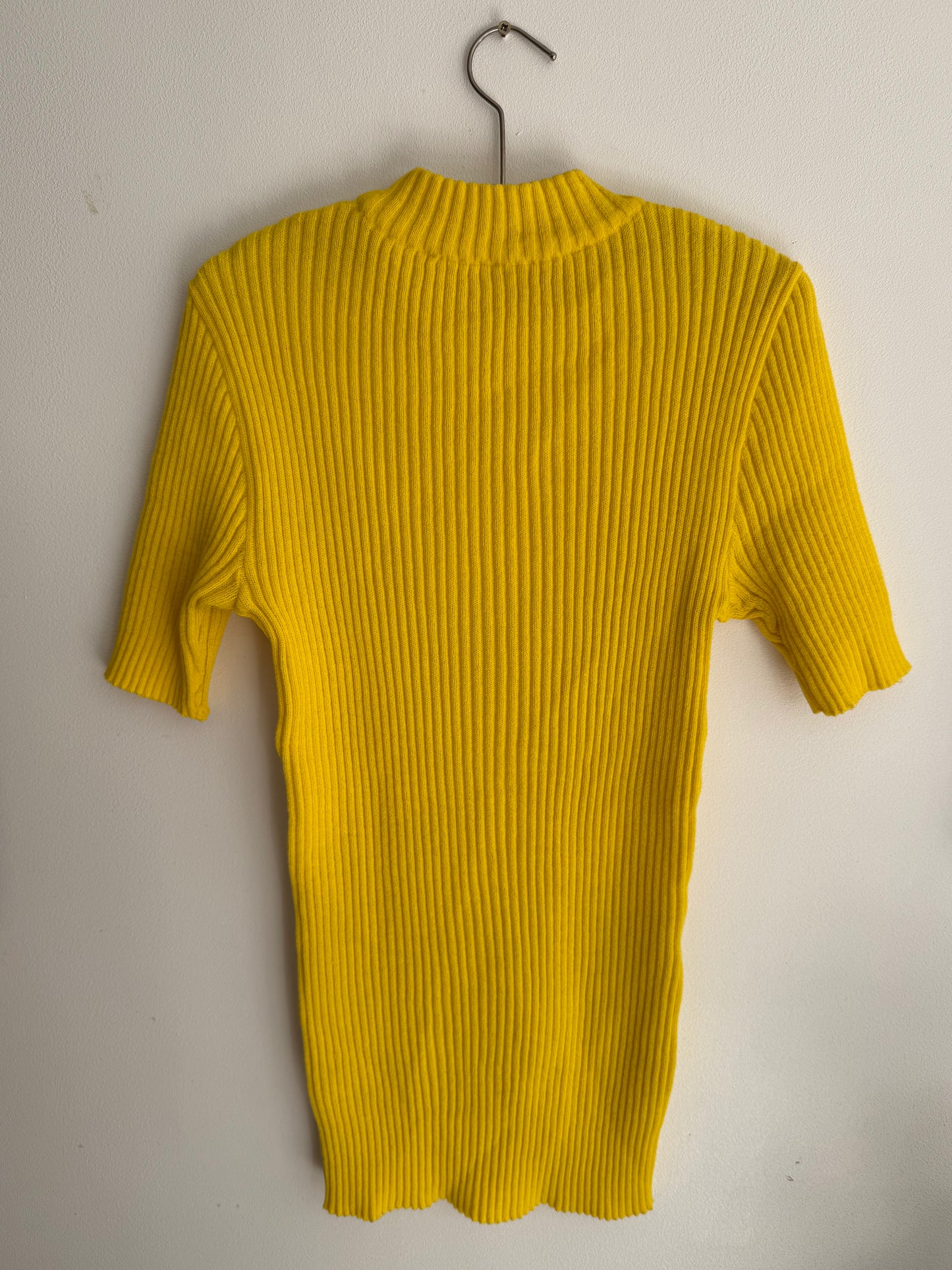 T-shirt en maille jaune vintage T.S-M