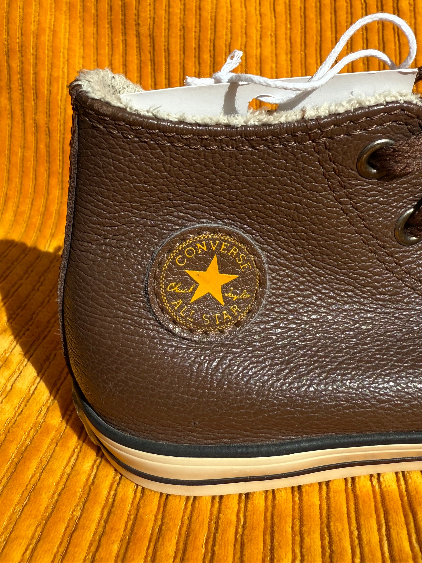 Converses Chuck Taylor All Star enfant en cuir marron T.25