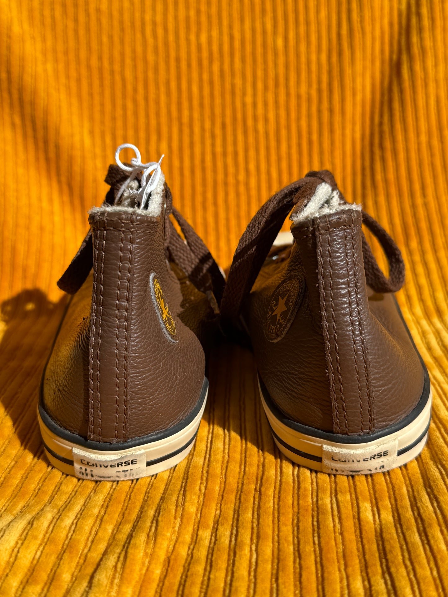 Converses Chuck Taylor All Star enfant en cuir marron T.25