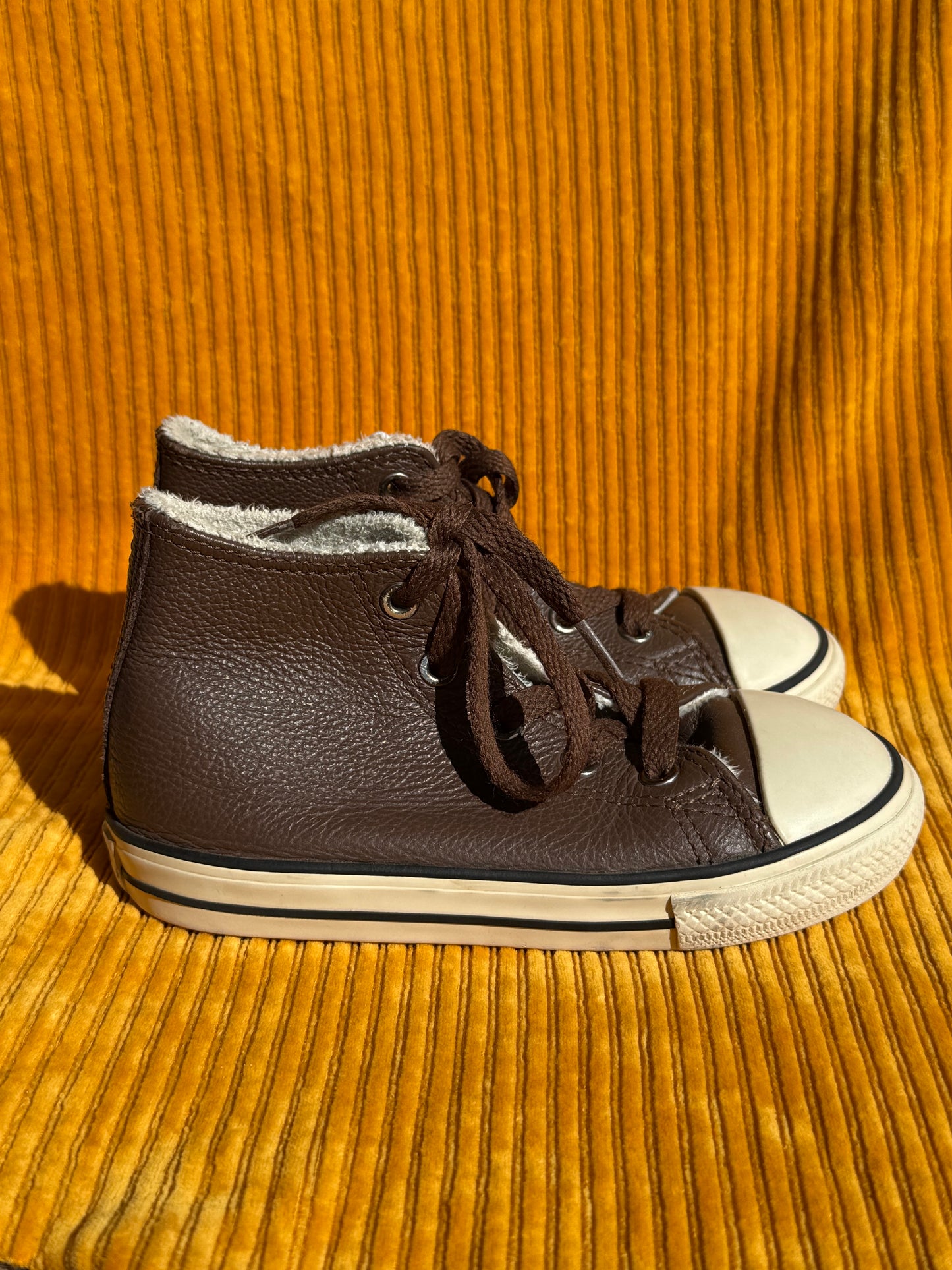 Converses Chuck Taylor All Star enfant en cuir marron T.25