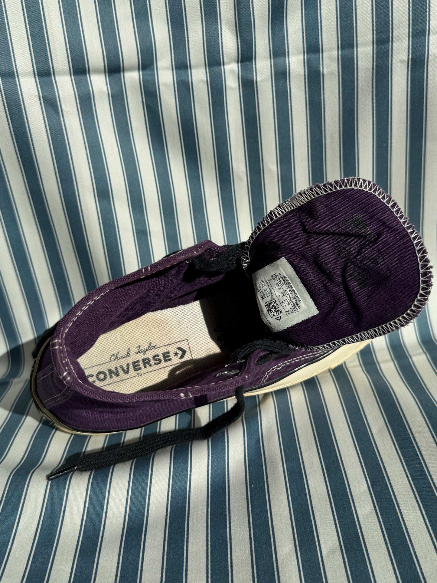 Converses Chuck Taylor All Star 70 en toile violette lacets noirs T.37.5