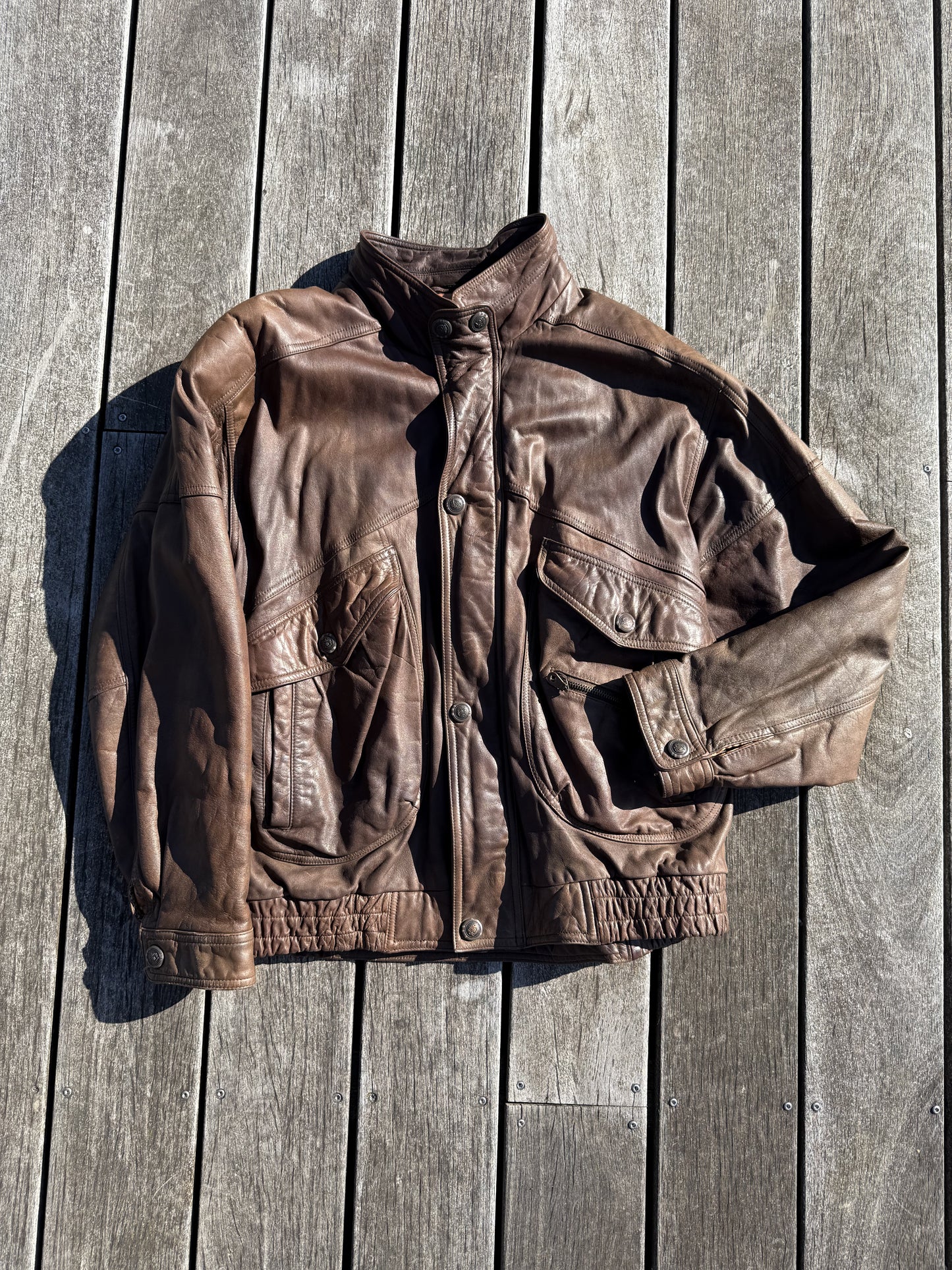Veste en vrai cuir vintage T.52 / XL