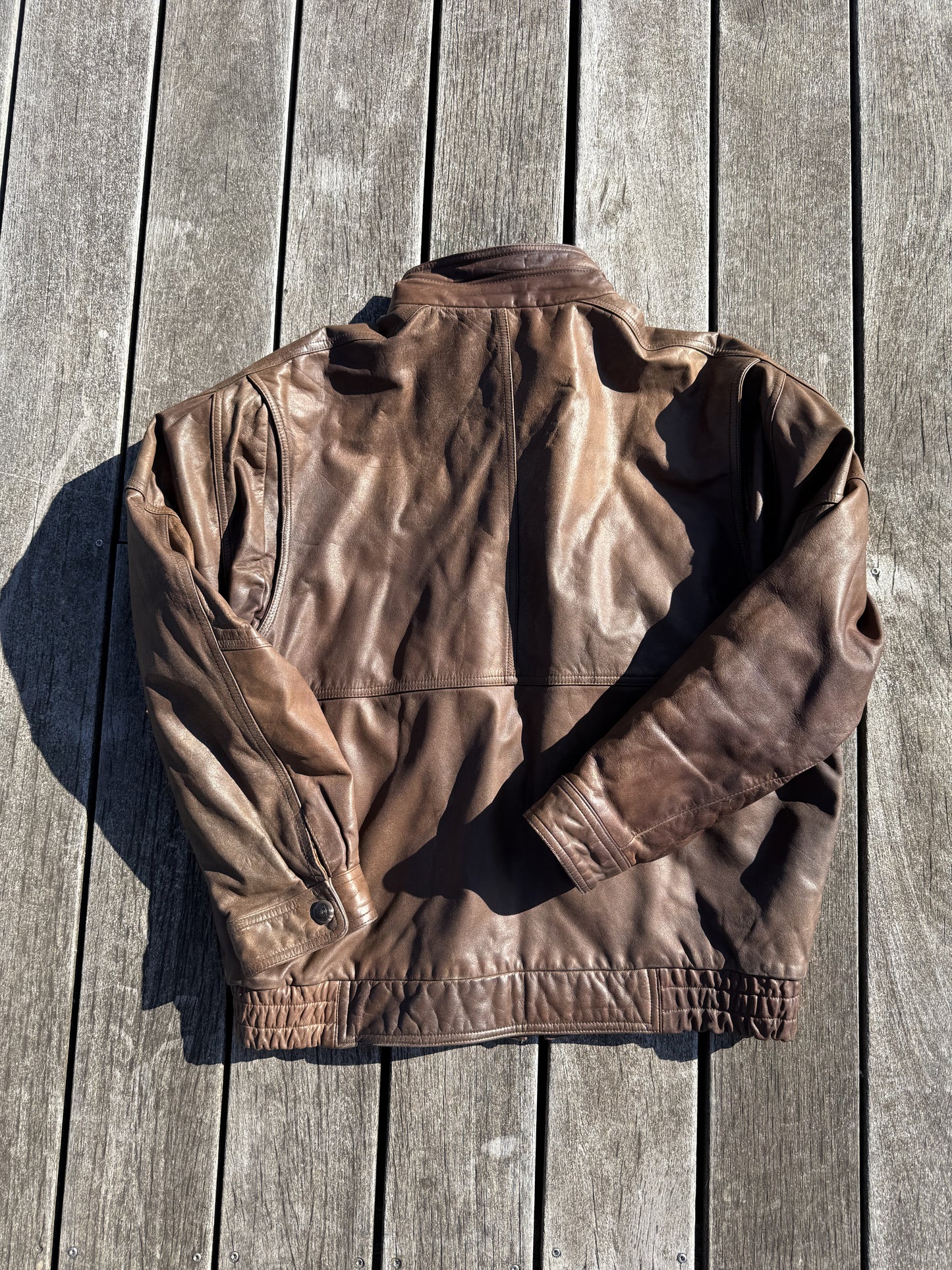 Veste en vrai cuir vintage T.52 / XL