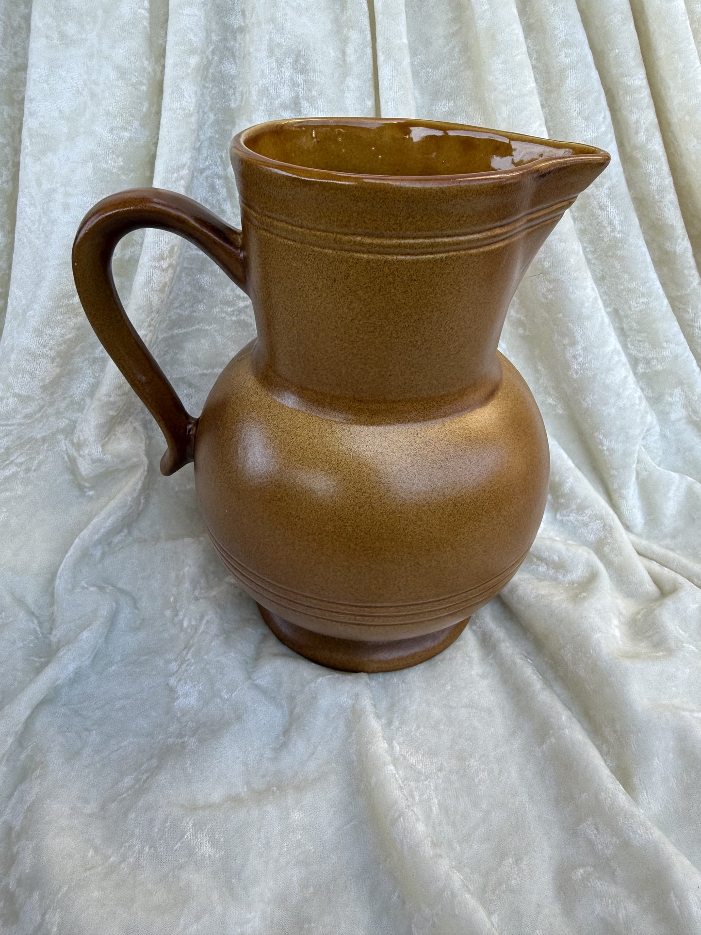 Carafe en grès
