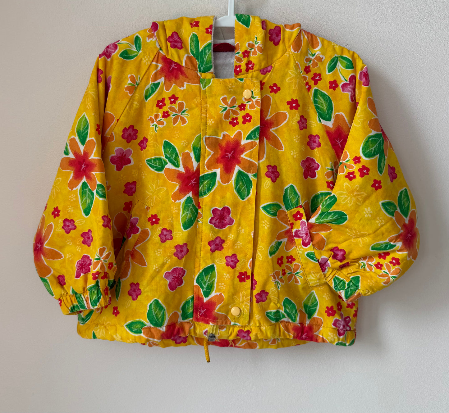 Veste fleurie Kiabi vintage intérieur tissu éponge T.18 mois
