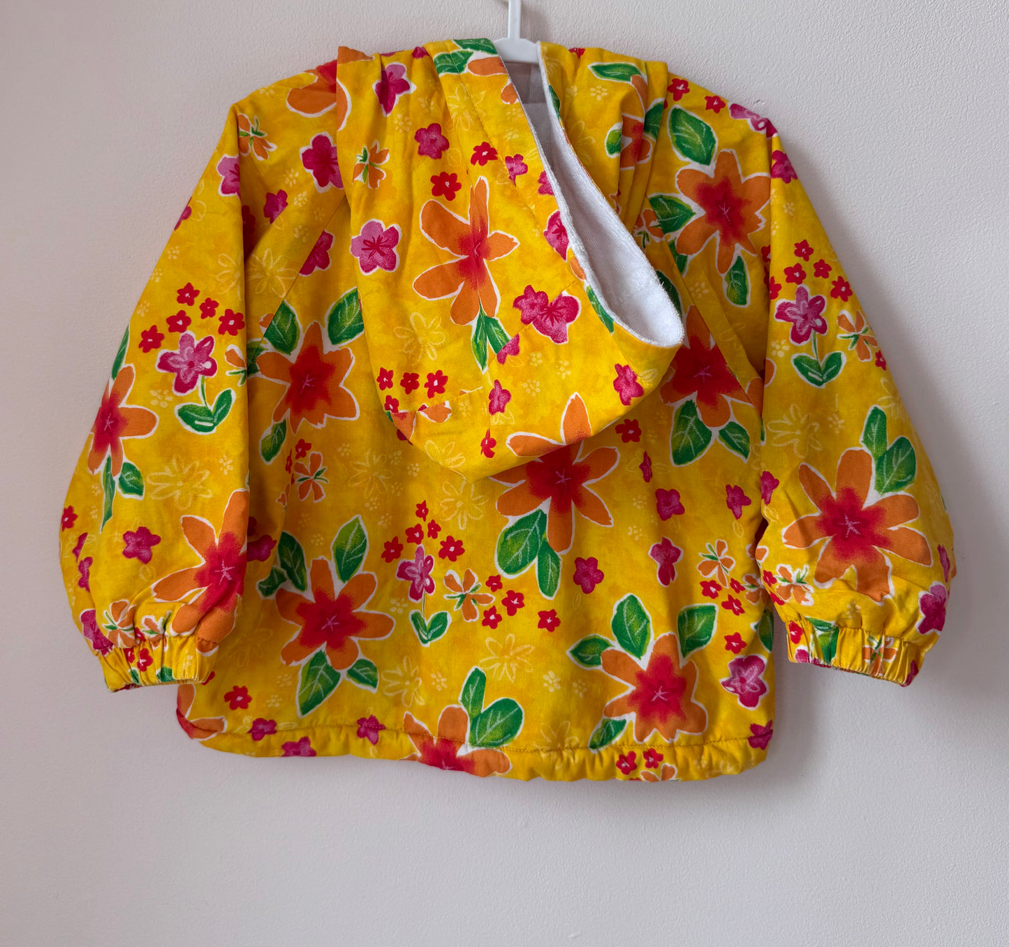 Veste fleurie Kiabi vintage intérieur tissu éponge T.18 mois