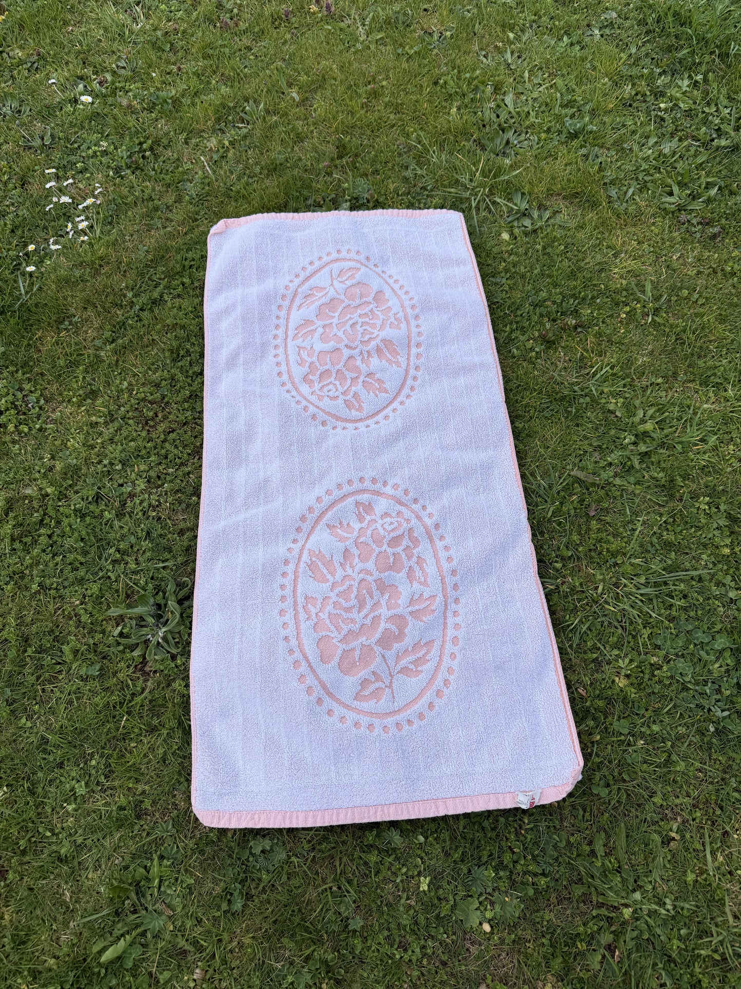 Serviette de bain fleurs roses & blanches Blasco & Galbis 96x45 cm
