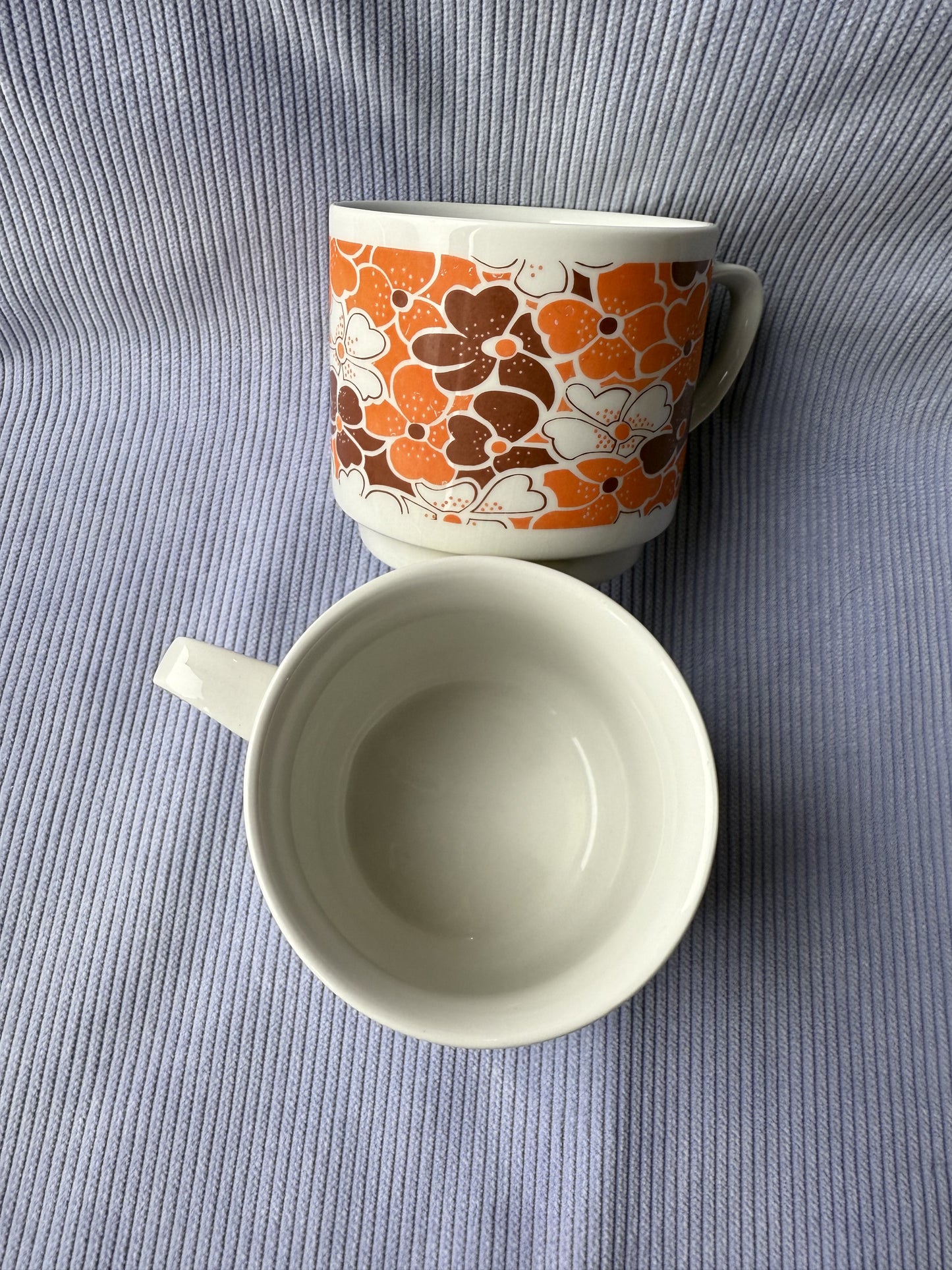 Deux tasses / mugs fleurs vintage Monopoli 70s