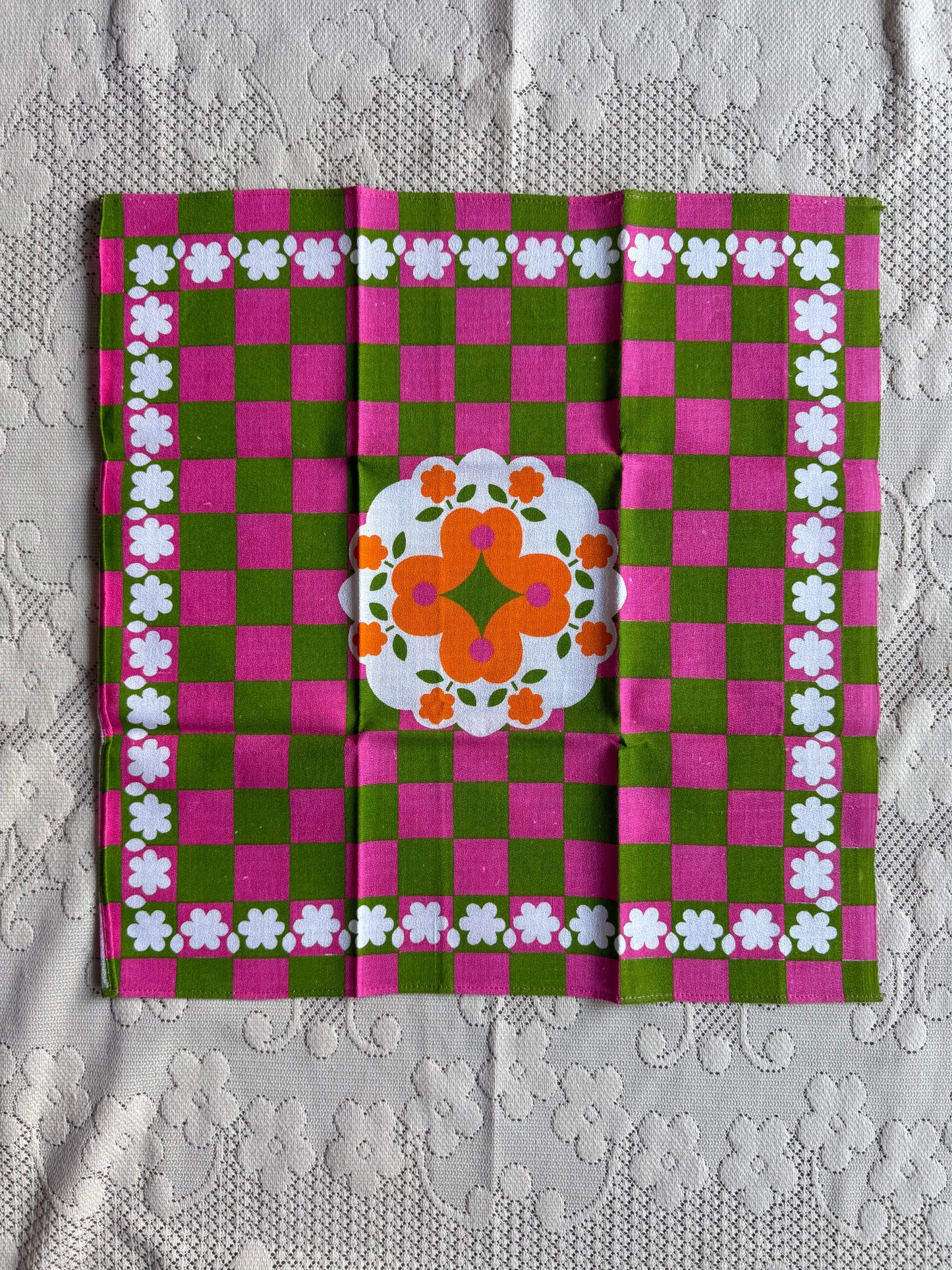 Lot de trois serviettes en tissu fleurs & carreaux roses et verts