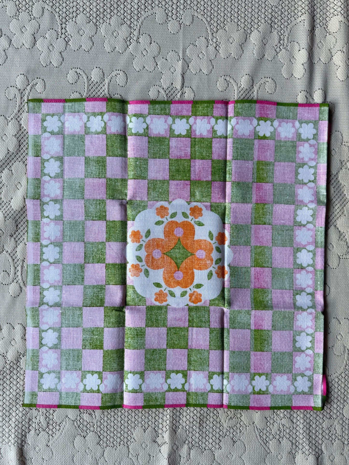Lot de trois serviettes en tissu fleurs & carreaux roses et verts