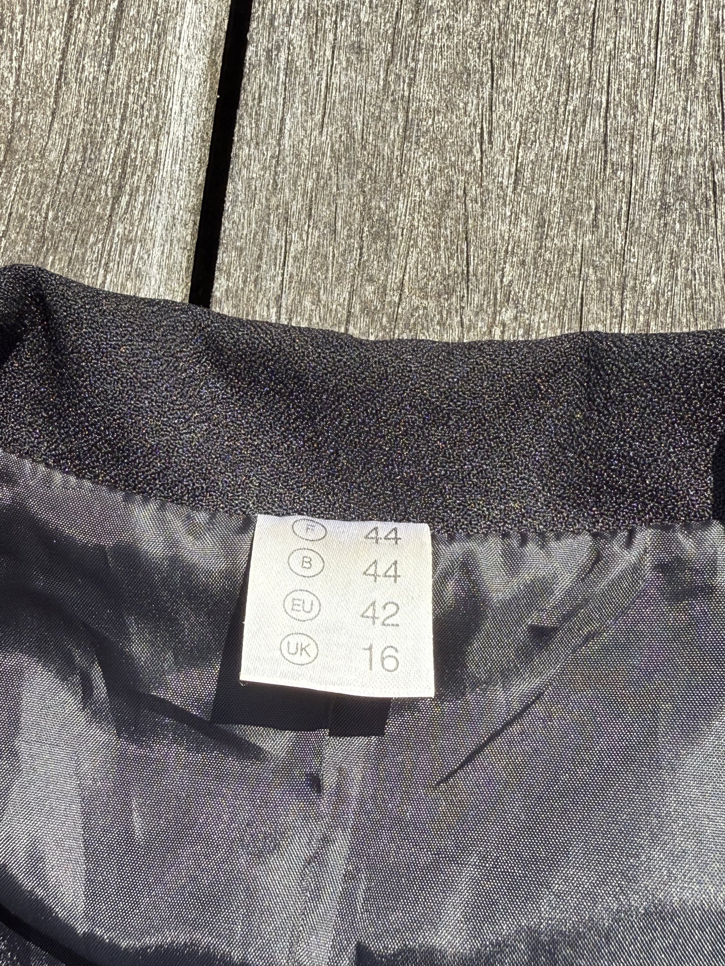 Chemise noire & blanche cintrée à manches courtes T.44