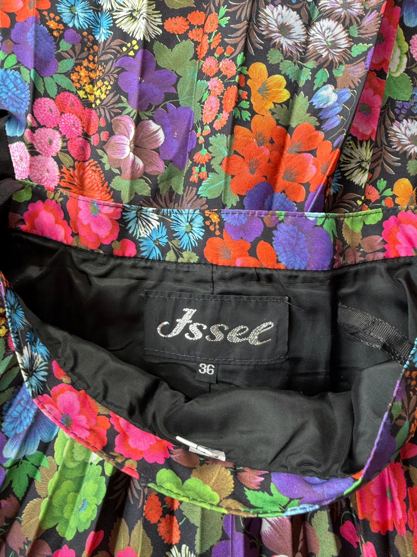 Jupe plissée à fleurs colorées T.34-36